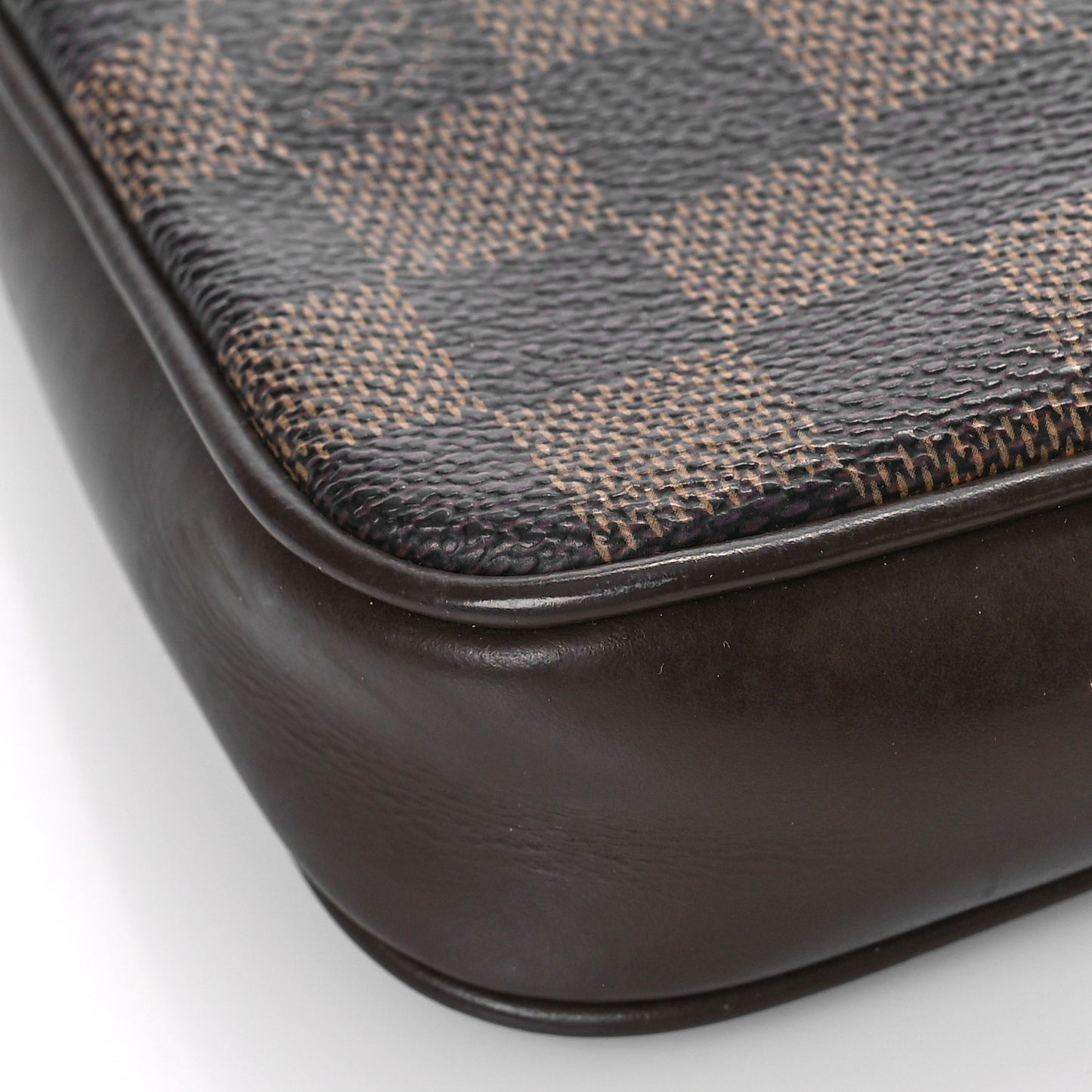 Damier Ebene Navona Pochette Accessories