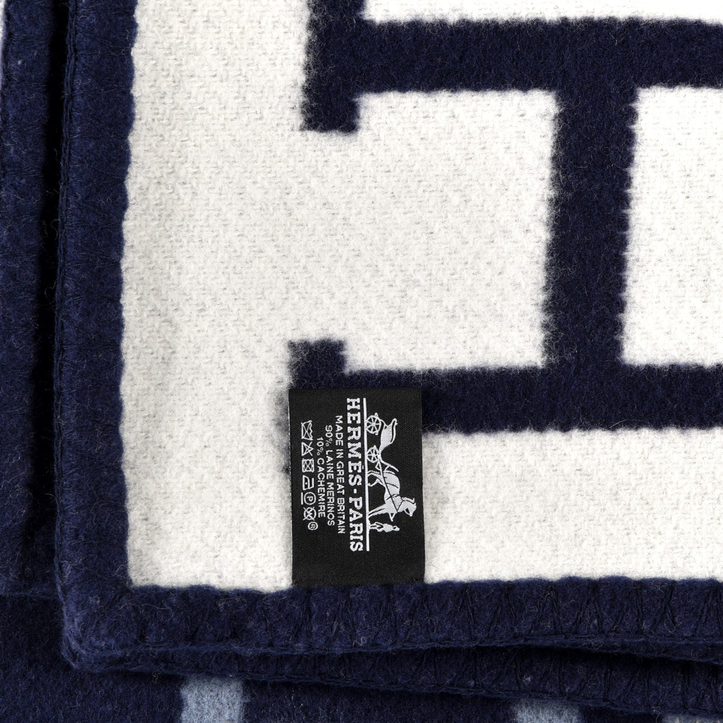Wool Cashmere Avalon III Blanket Caban Ecru