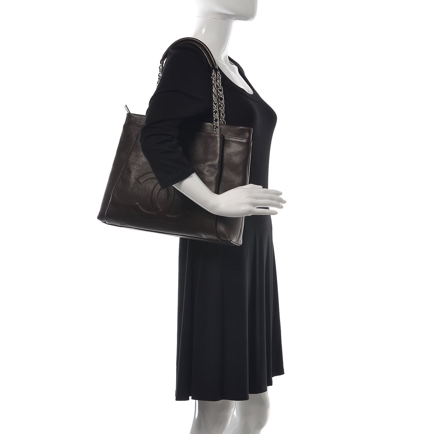 Caviar Large CC Tuck Tote Dark Brown