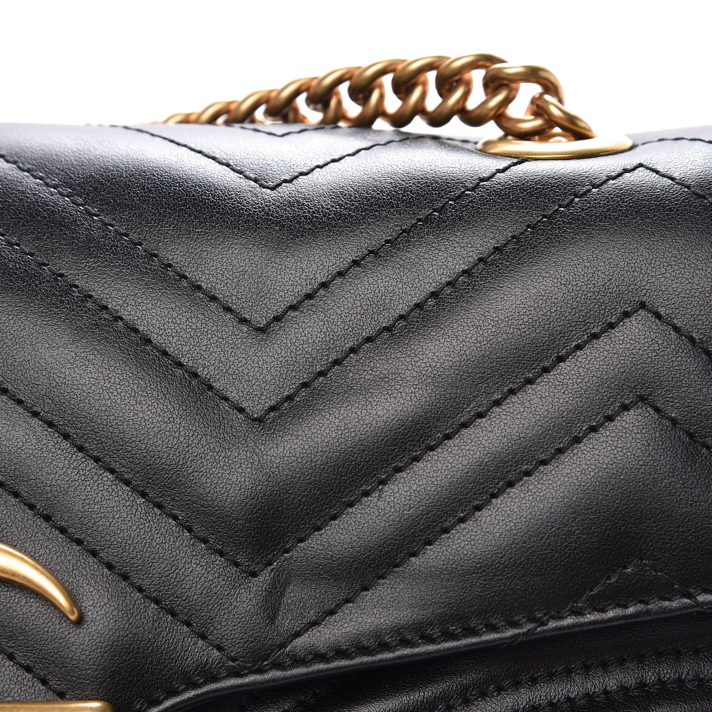 Calfskin Matelasse Medium GG Marmont Shoulder Bag Black