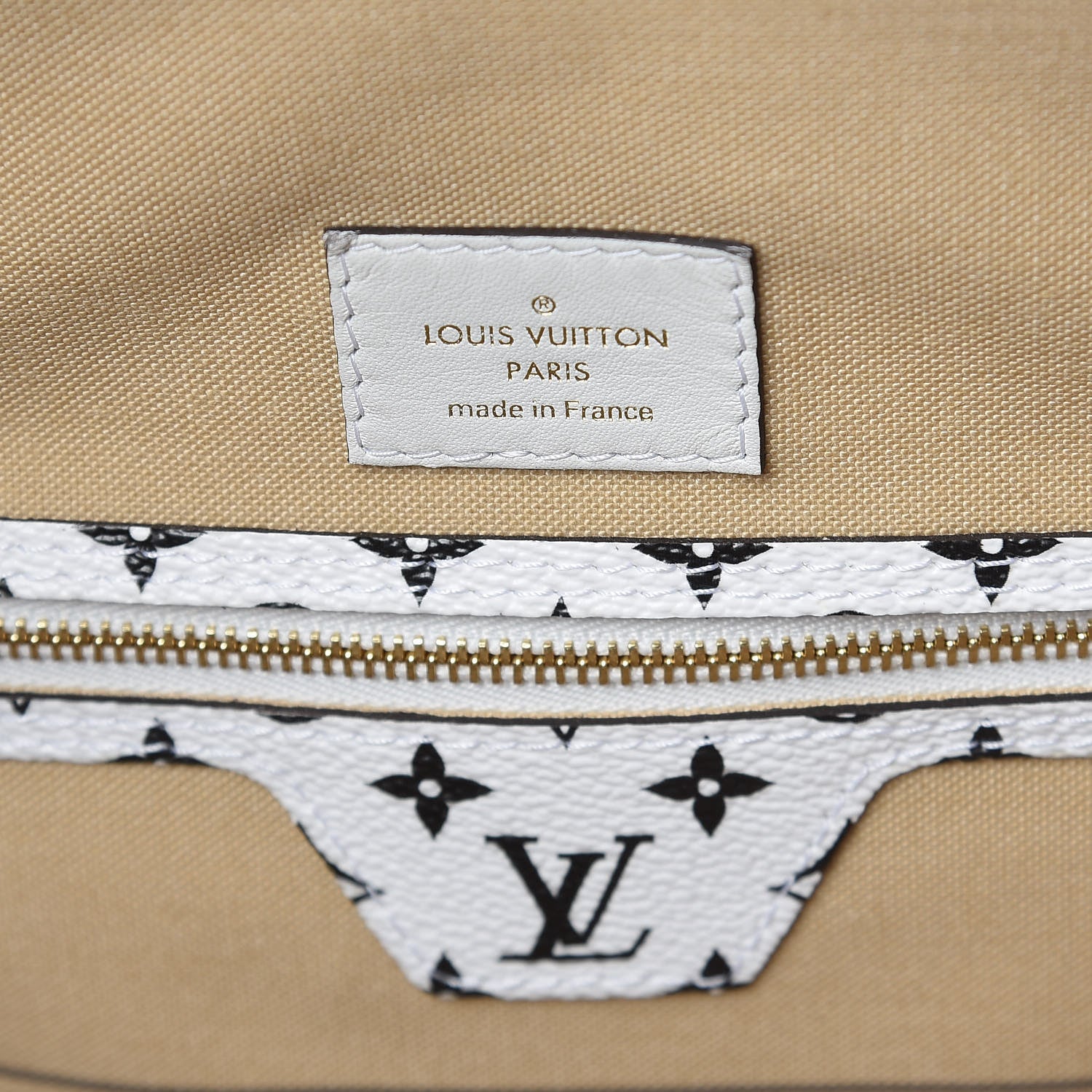 Louis Vuitton Monogram Giant Neverfull MM Kaki 7 of 11