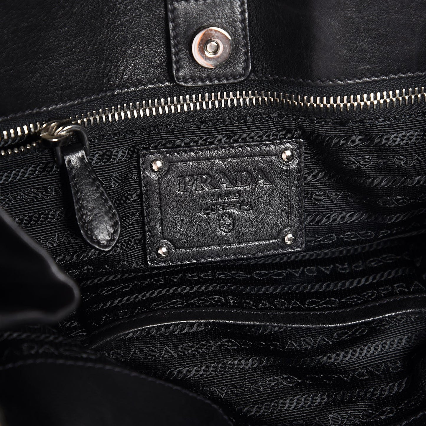 Soft Calf Shoulder Bag Nero Black