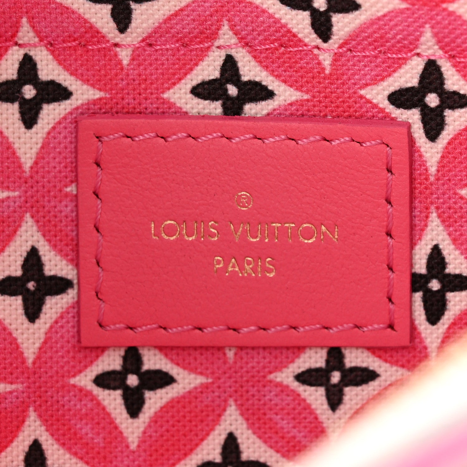 Louis Vuitton Monogram Giant Neverfull MM Pochette Rose 6 of 6