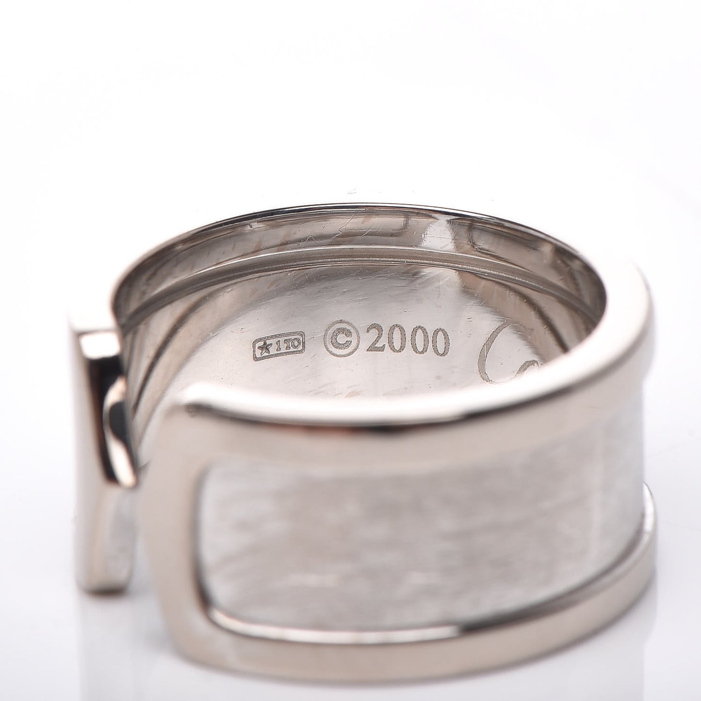 18K White Gold 10mm Logo De Ring 52 6