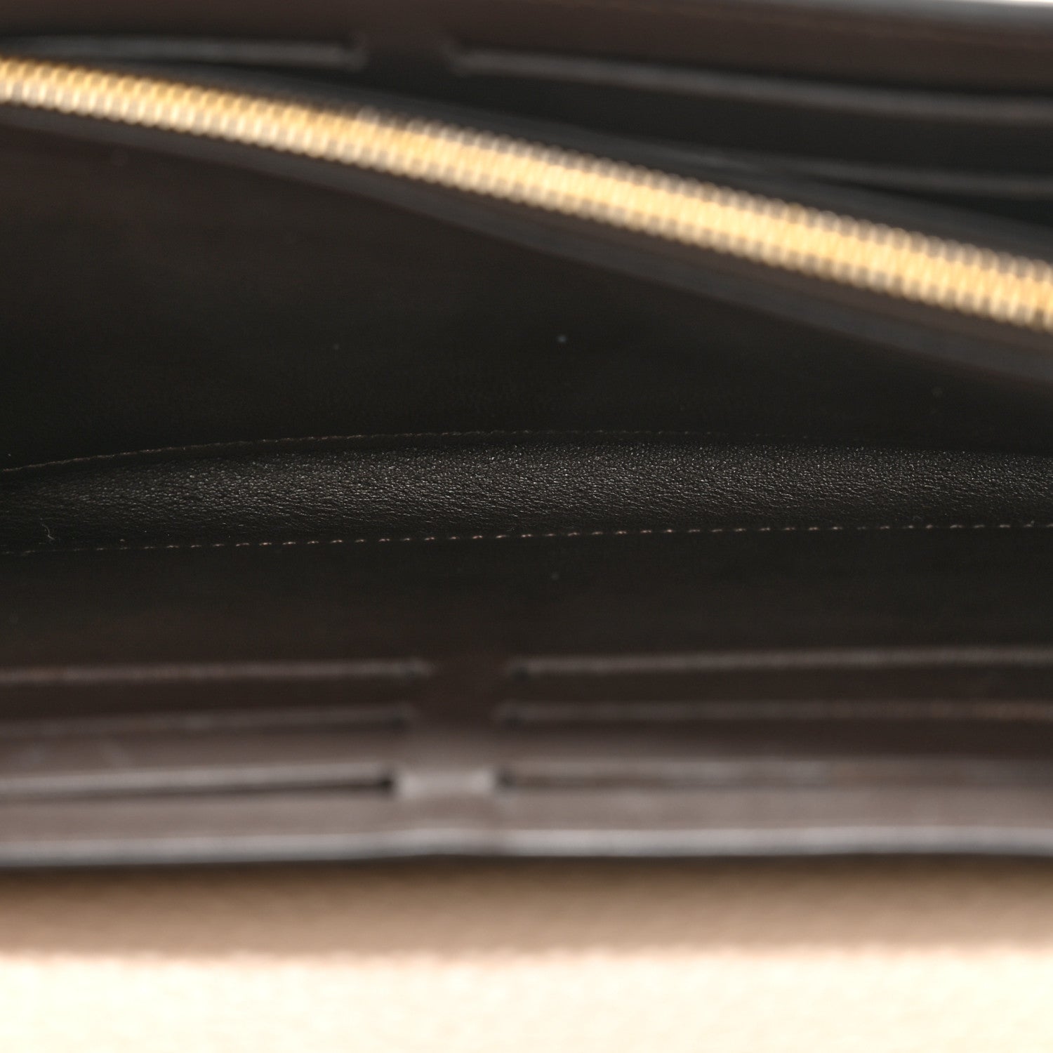 Louis Vuitton Taurillon Capucines Wallet Galet 6 of 12
