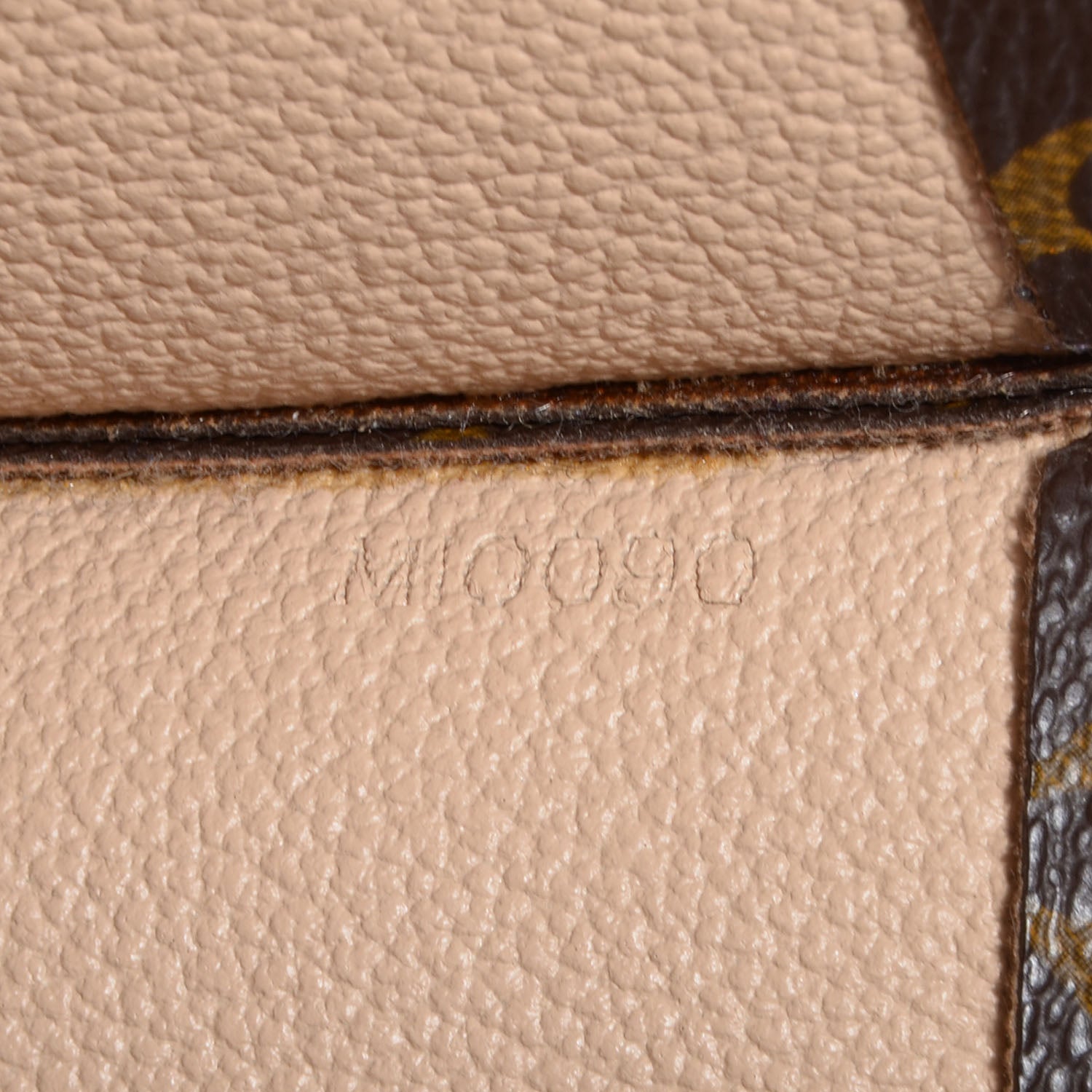 Louis Vuitton Monogram Sac Plat 8 of 8