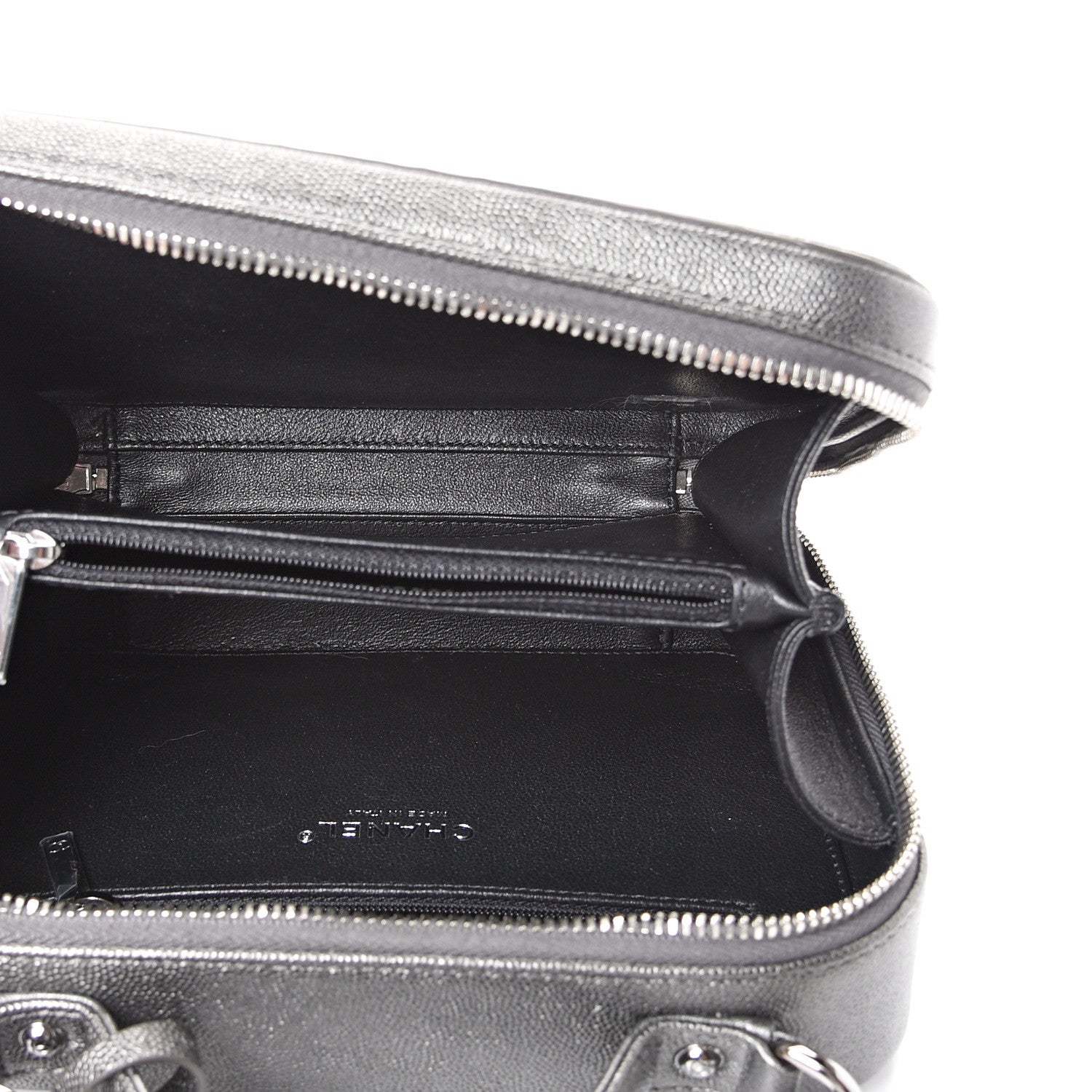 Chanel Metallic Caviar Quilted Medium CC Filigree Vanity Case Dark Silver 4 of 11