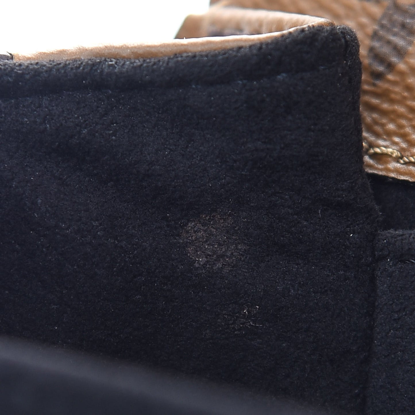 Reverse Monogram Pochette Metis