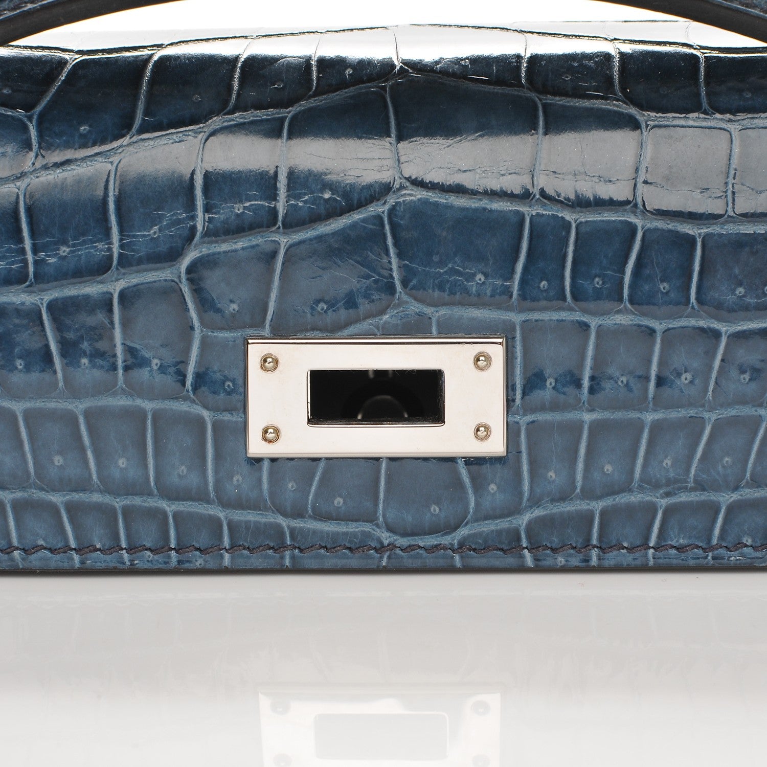 Hermes Shiny Niloticus Crocodile Kelly Cut Pochette Blue Jean 30 of 38