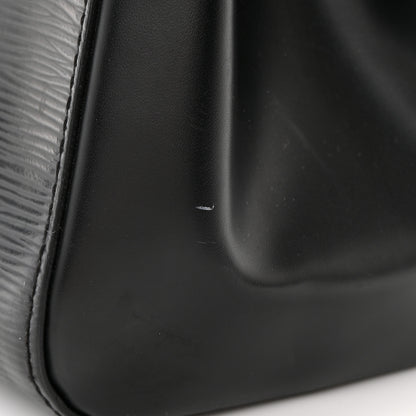 Louis Vuitton Epi Cluny MM Black 14 of 18