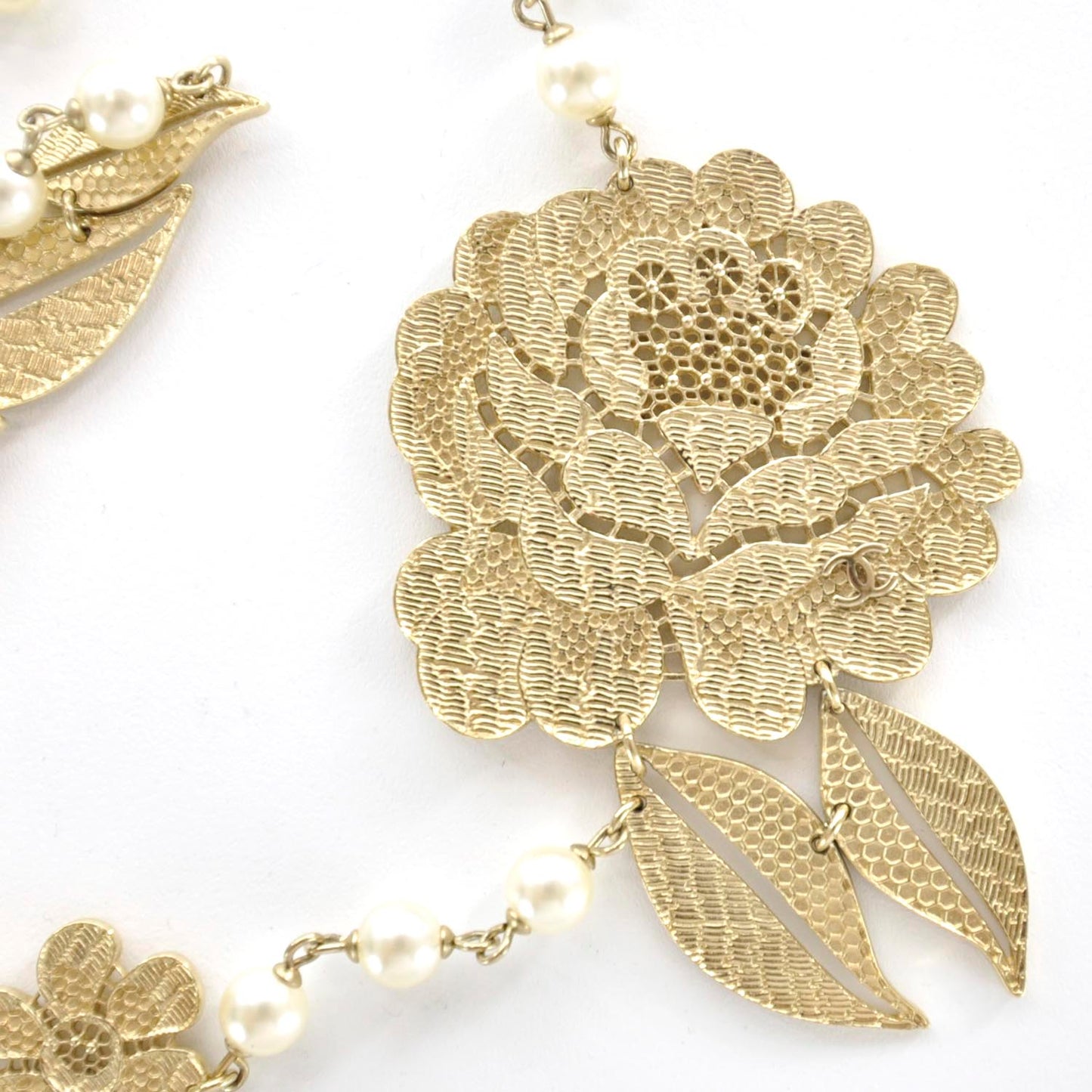 Gold Camellia Long Pearl Necklace