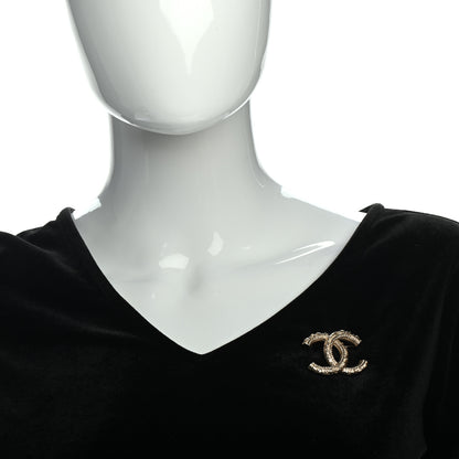 Chanel CC Logo Brooch Gold 2 of 4