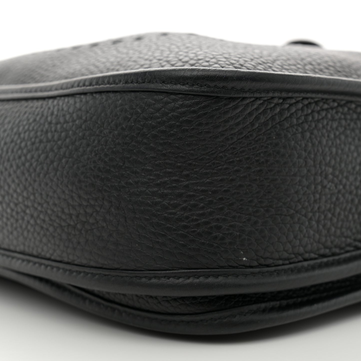 Taurillon Clemence Evelyne III PM Black