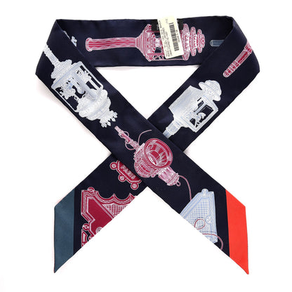Hermes Silk Merveilleuses Lanternes Twilly Caban Framboise Vert 1 of 4