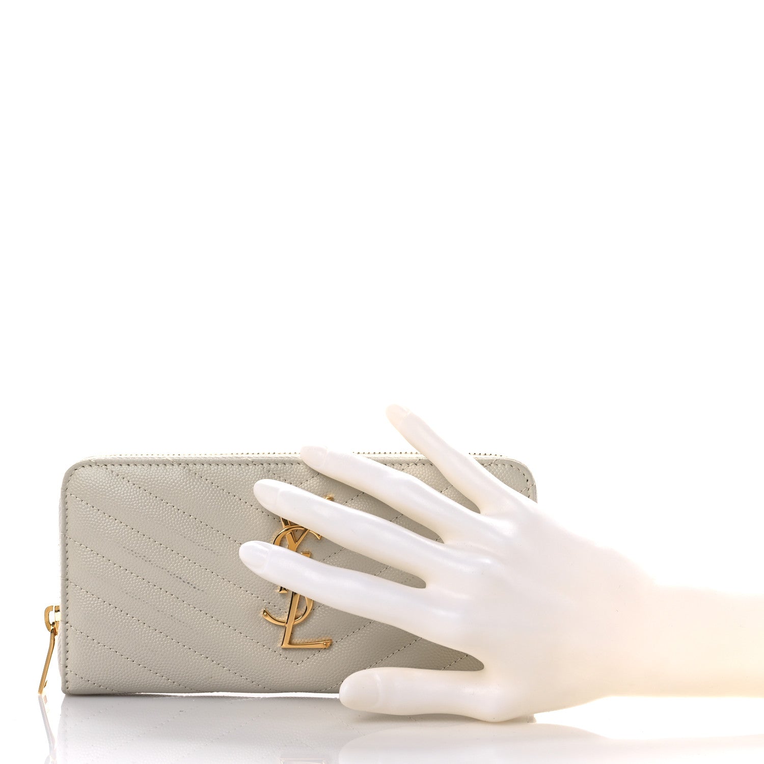 Saint Laurent Grain De Poudre Matelasse Chevron Monogram Zip Around Wallet Blanc Vintage 2 of 12