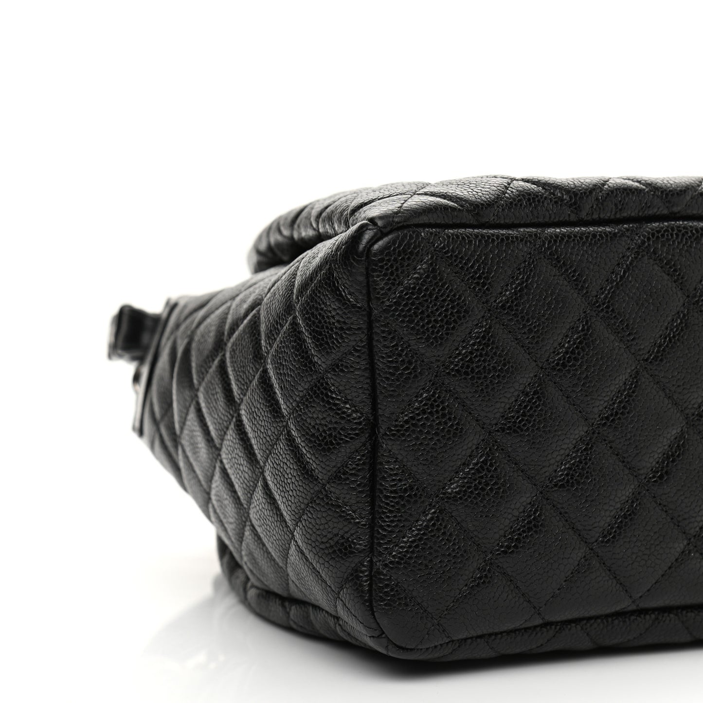 Caviar Quilted CC Chain Bucket Drawstring Bag Black