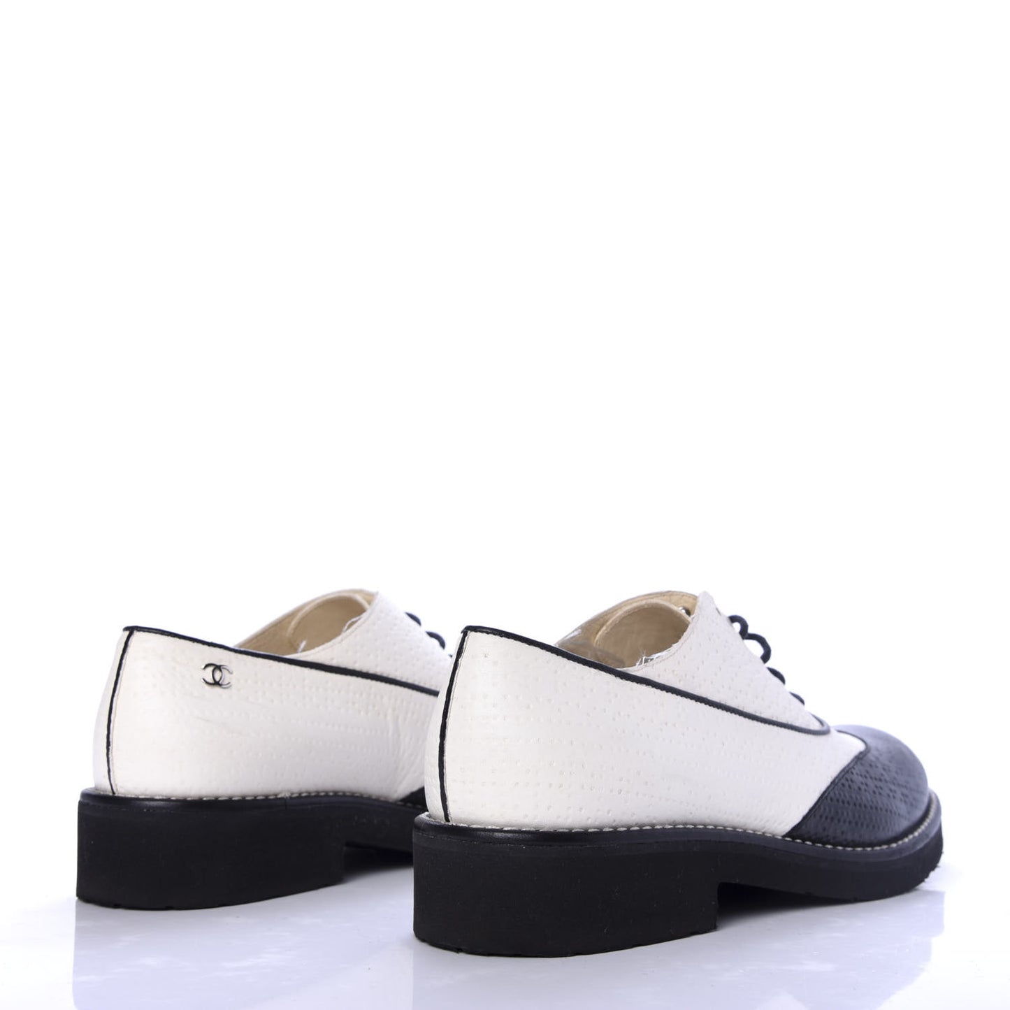 Calfskin Embossed Lace Up Oxfords 37 White Black