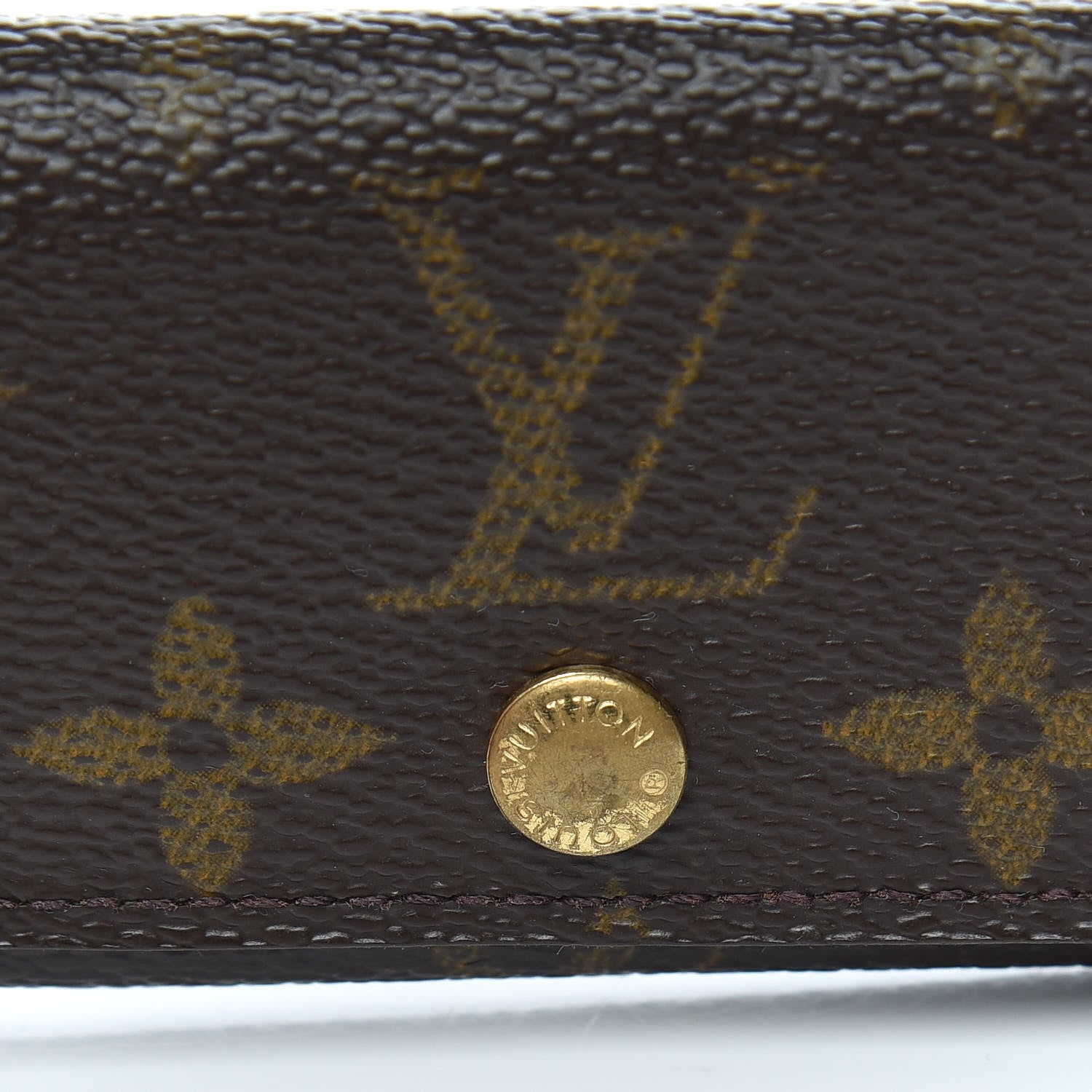 Louis Vuitton Monogram 4 Key Multicles Holder 12 of 16
