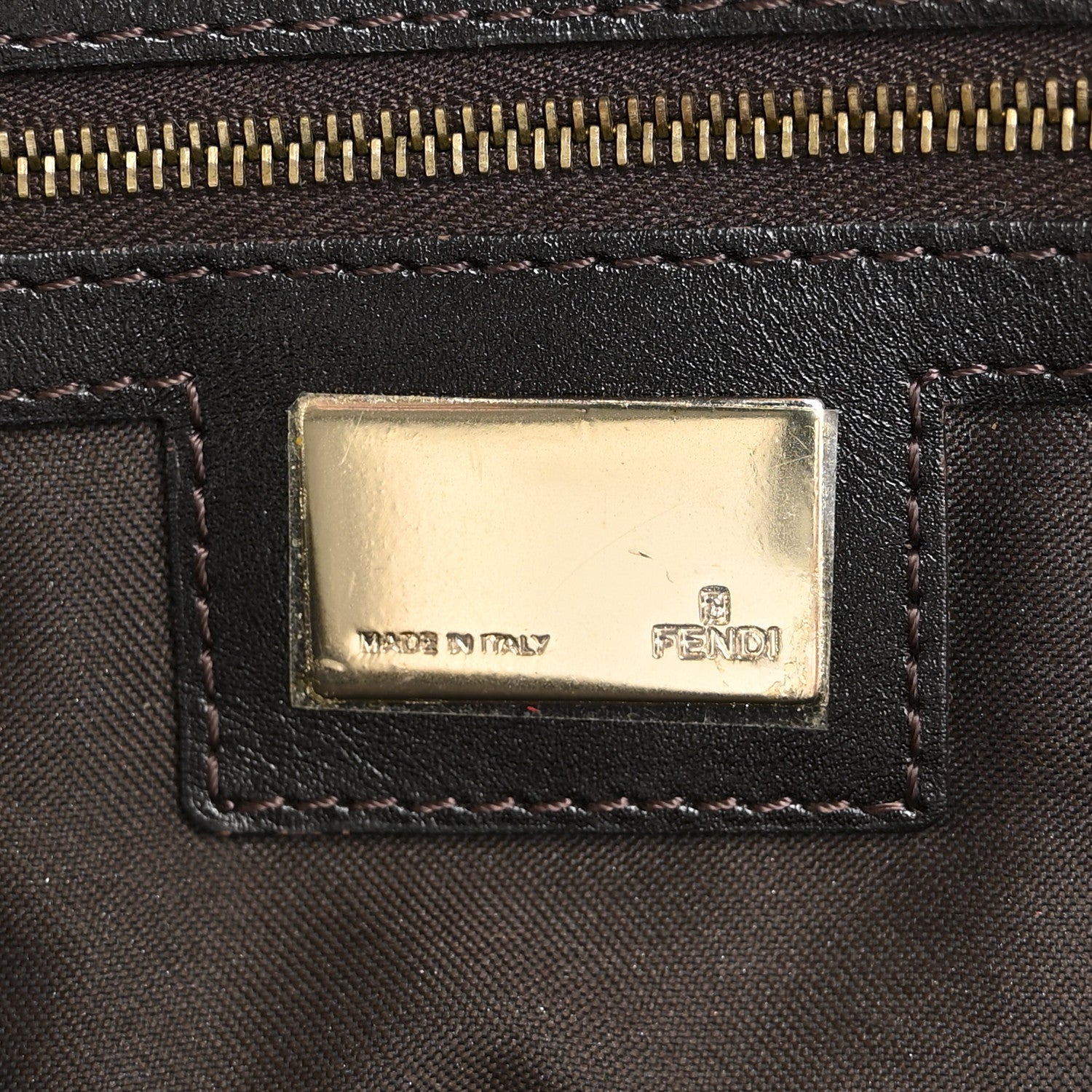 本物　FENDI 美品 Fendi Zucca Large Devil Trapezio Tote Tobacco 1770616 – FASHIONPHILE