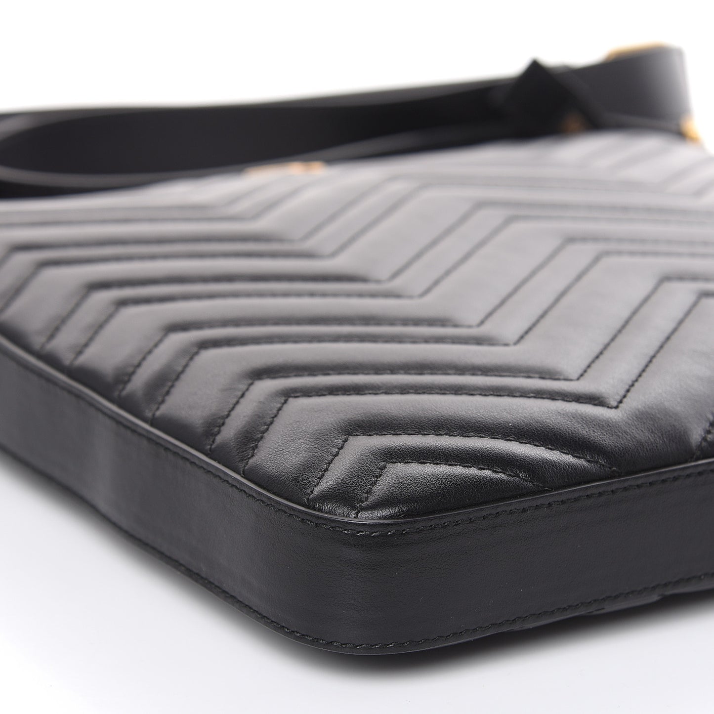 Calfskin Matelasse GG Marmont Flat Messenger Bag Black