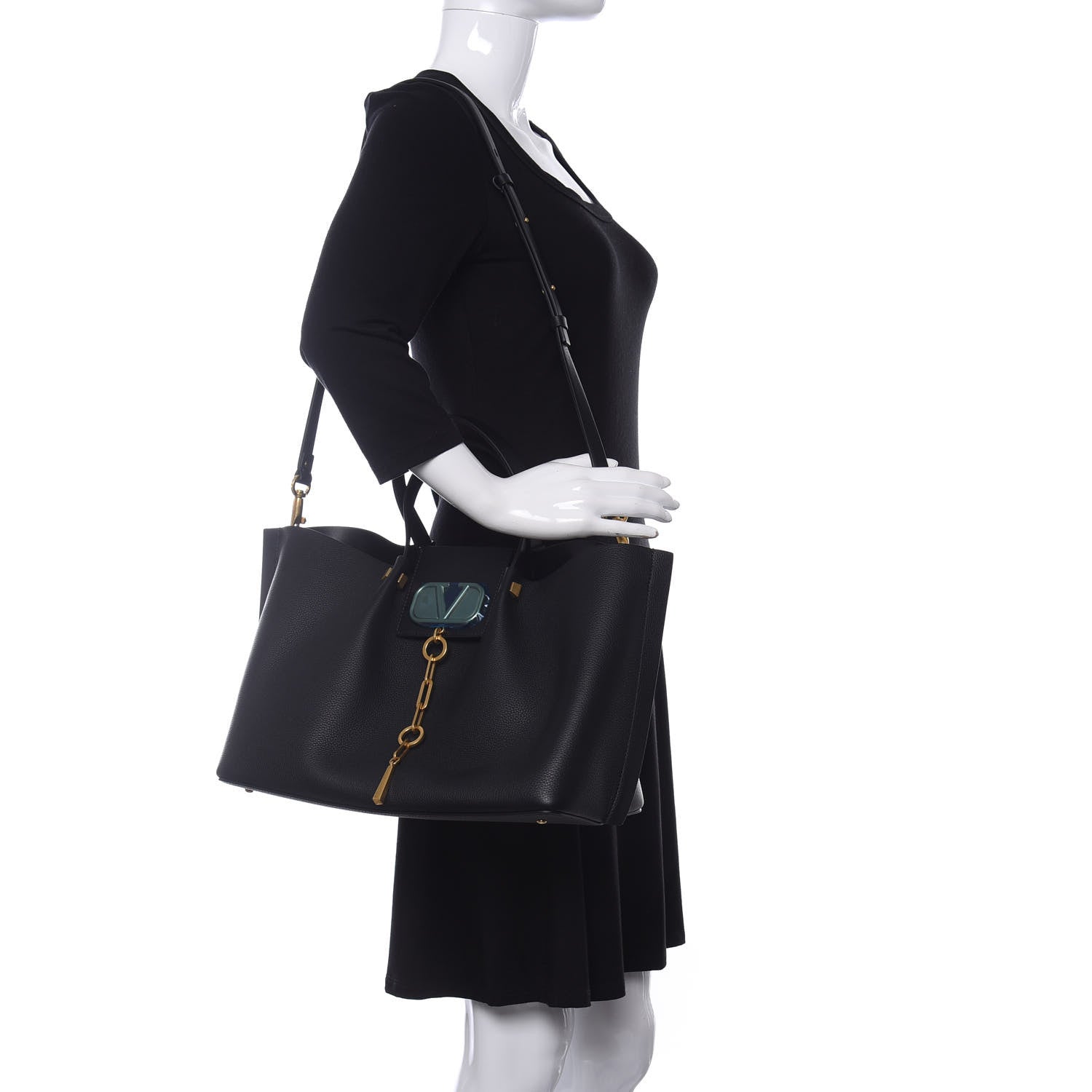 Valentino Garavani Grainy Calfskin Medium VLogo Escape Shopper Black 2 of 11