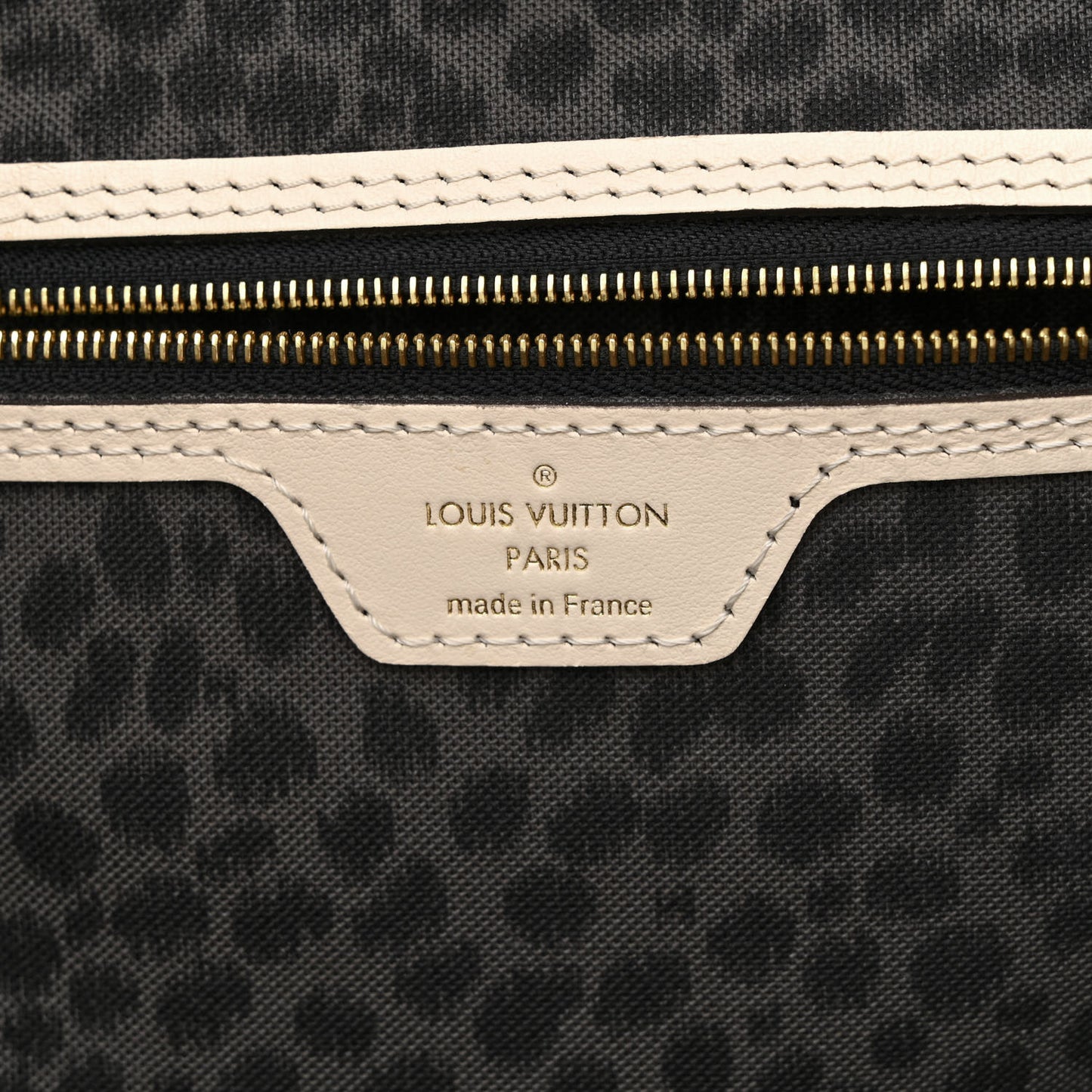 Monogram Giant Wild at Heart Neverfull MM Creme