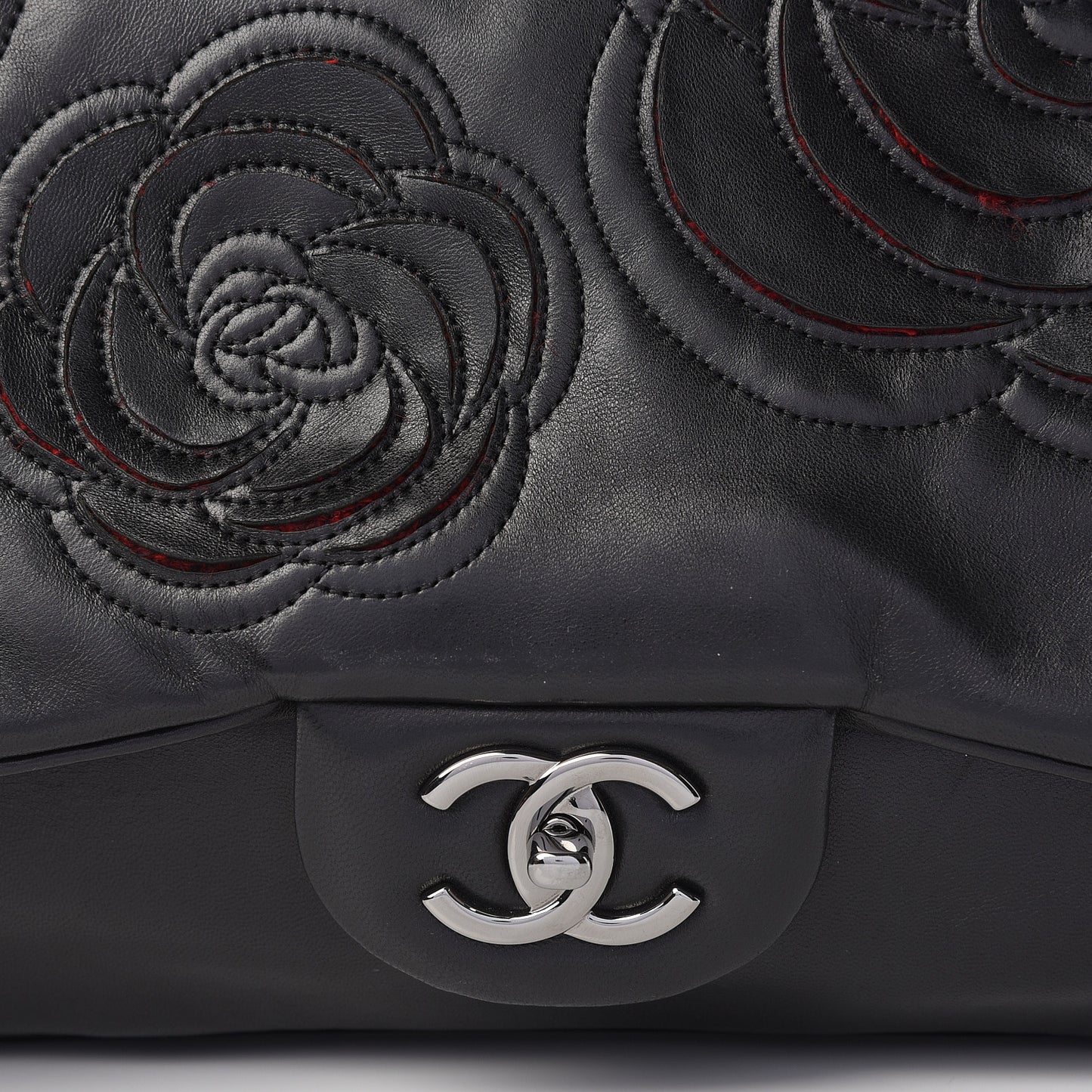 Lambskin Tweed Maxi Camellia Petals Flap Black
