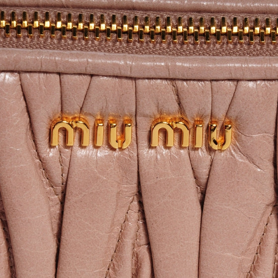 Leather Matelasse Lux Clutch Cipria