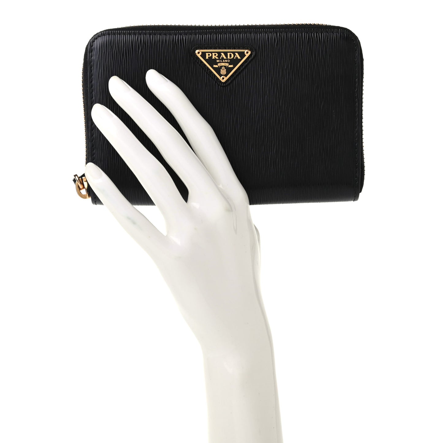 Vitello Move Triangle Compact Zip Wallet Black