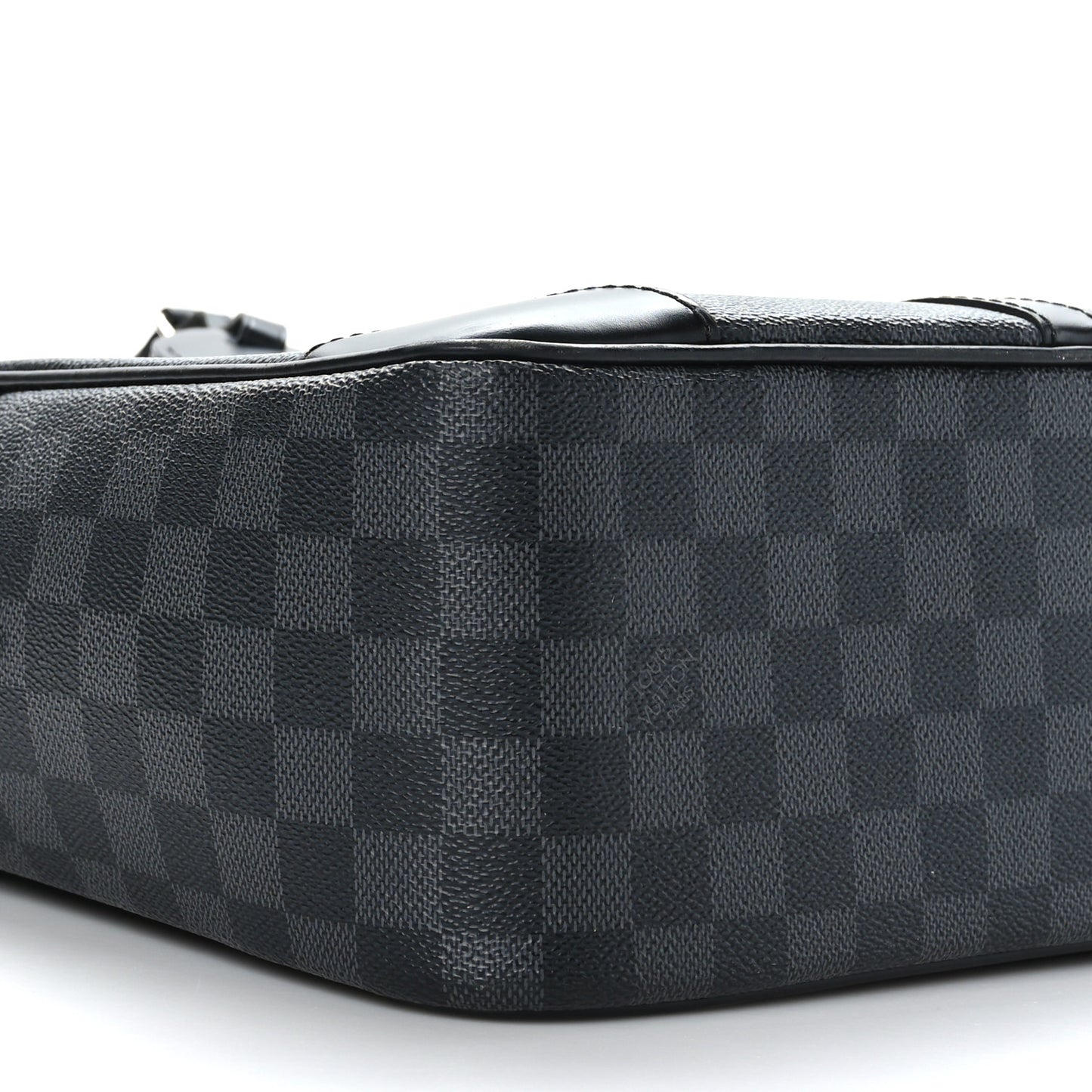 Damier Graphite Porte-Documents Voyage GM