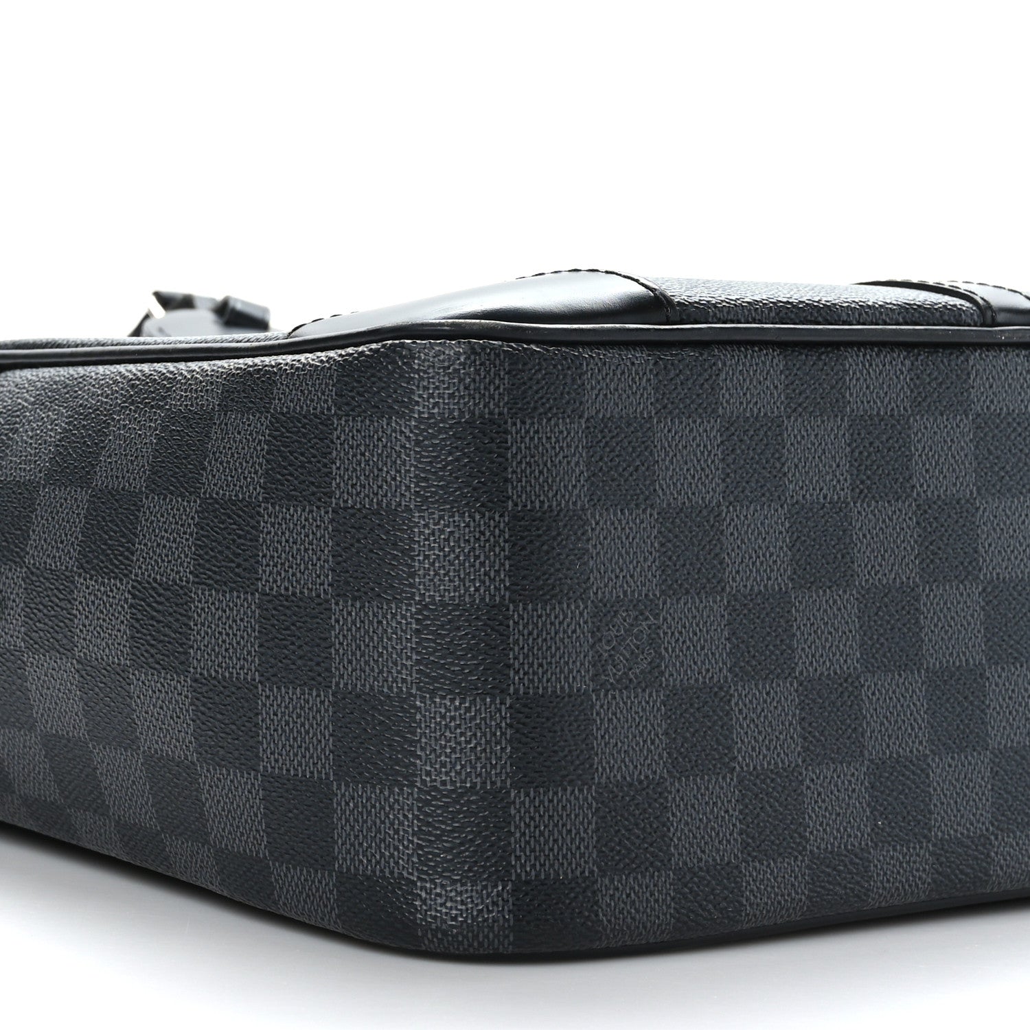 Louis Vuitton Damier Graphite Porte-Documents Voyage GM 7 of 9
