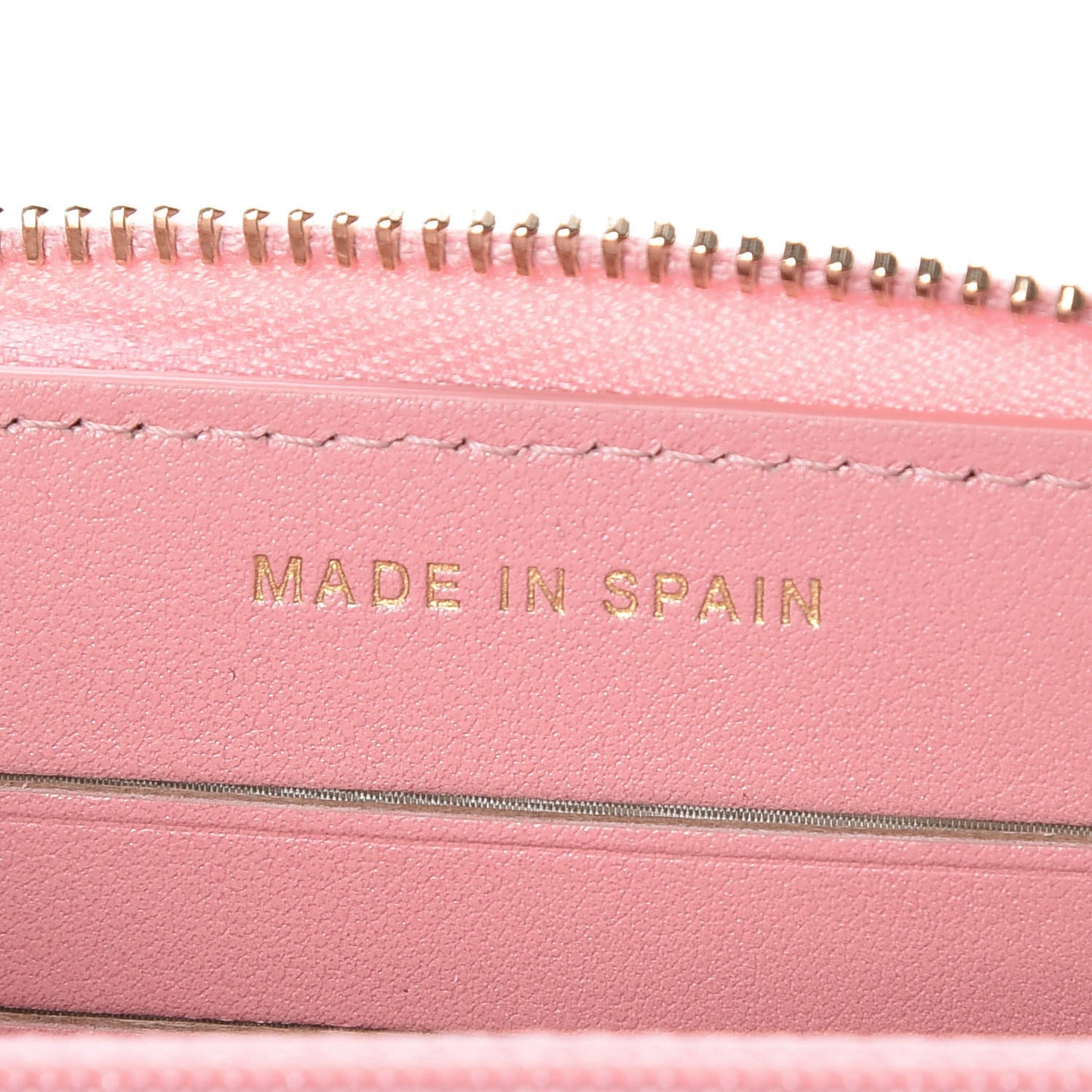 Iridescent Caviar Quilted Medium Zip Around Wallet Pink