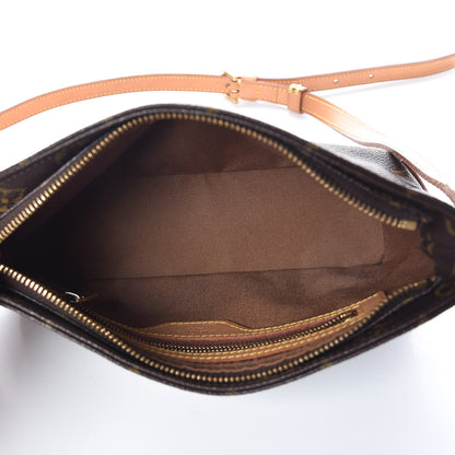 Louis Vuitton Monogram Trotteur 5 of 12
