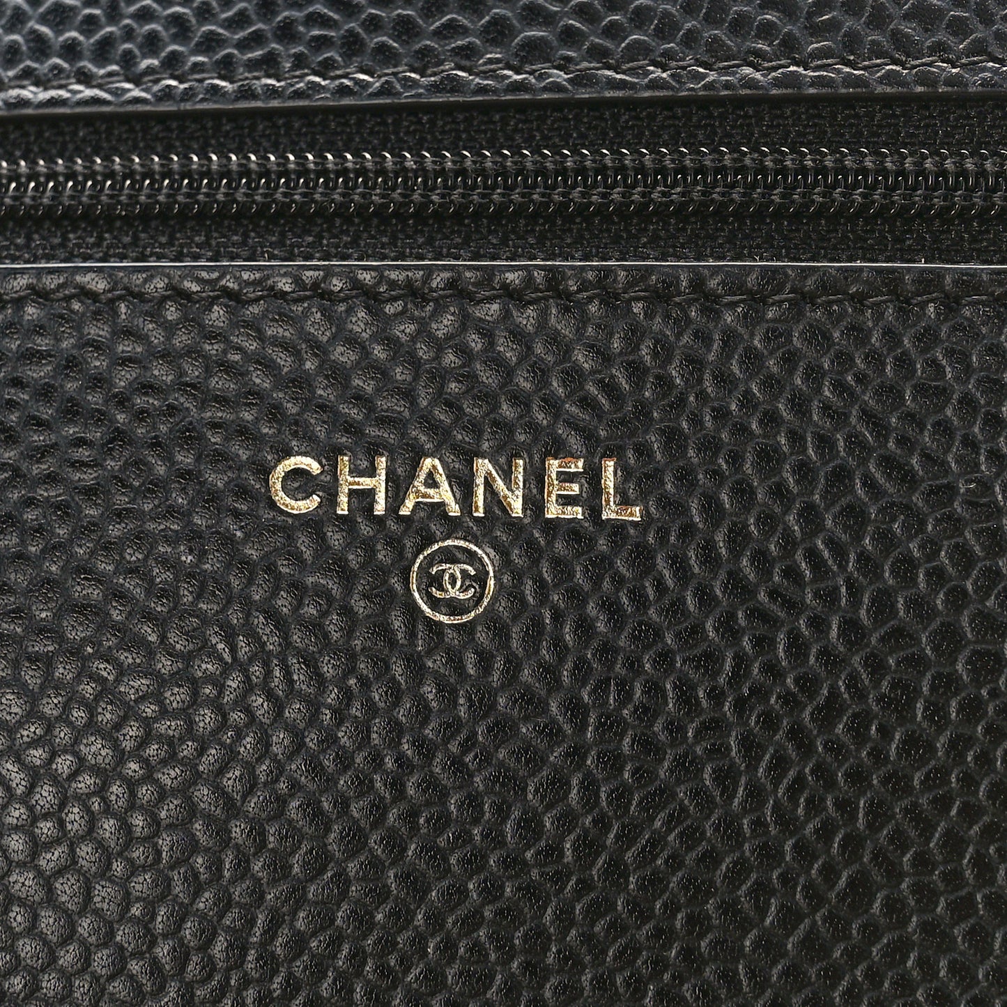 Caviar Quilted Wallet on Chain WOC Black
