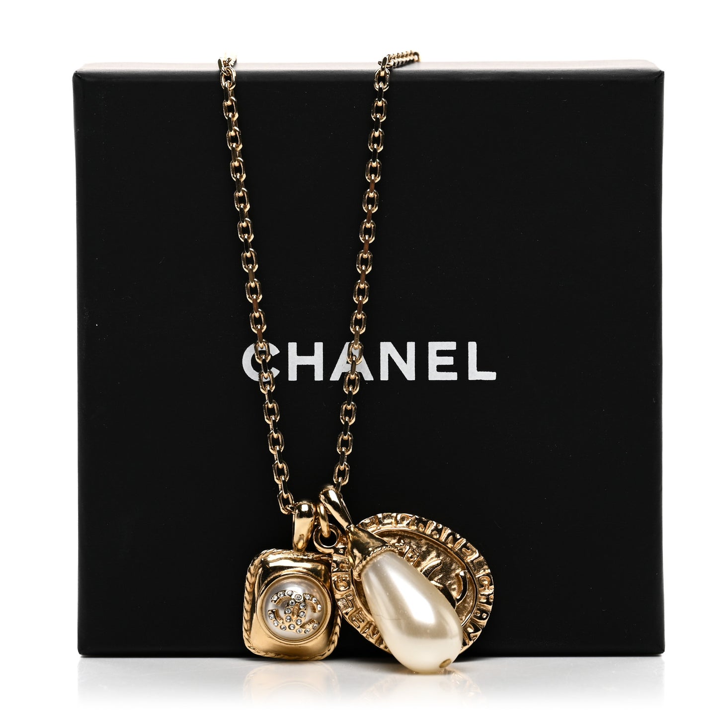 Crystal Pearl Necklace Gold