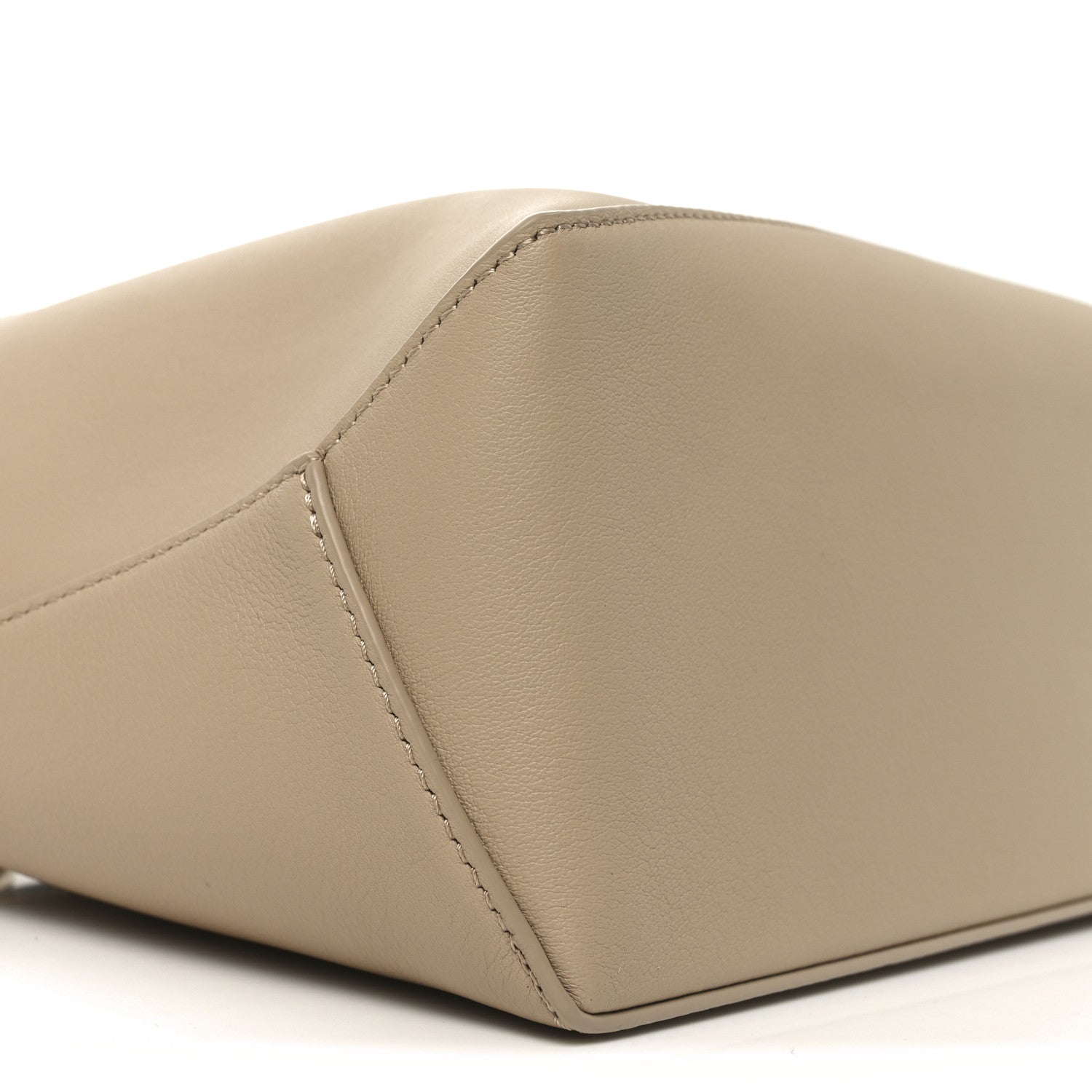 Loewe Classic Calfskin Small Puzzle Edge Bag Soft White Paper Craft 8 of 9