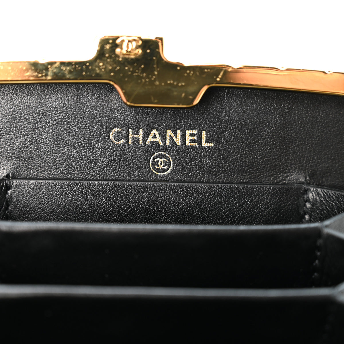 Glazed Goatskin Quilted Small Box With Chain Black