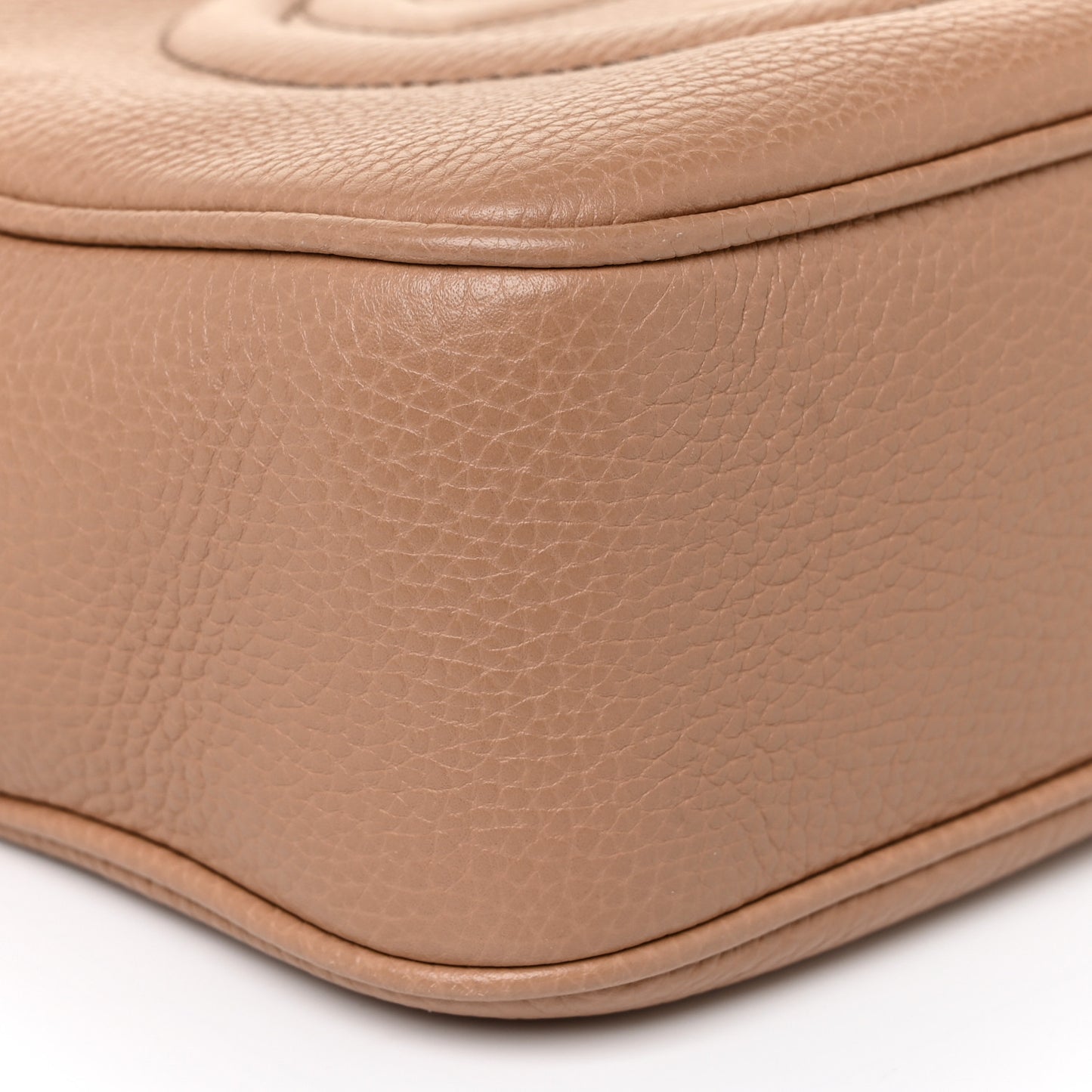 Pebbled Calfskin Small Soho Disco Bag Camelia