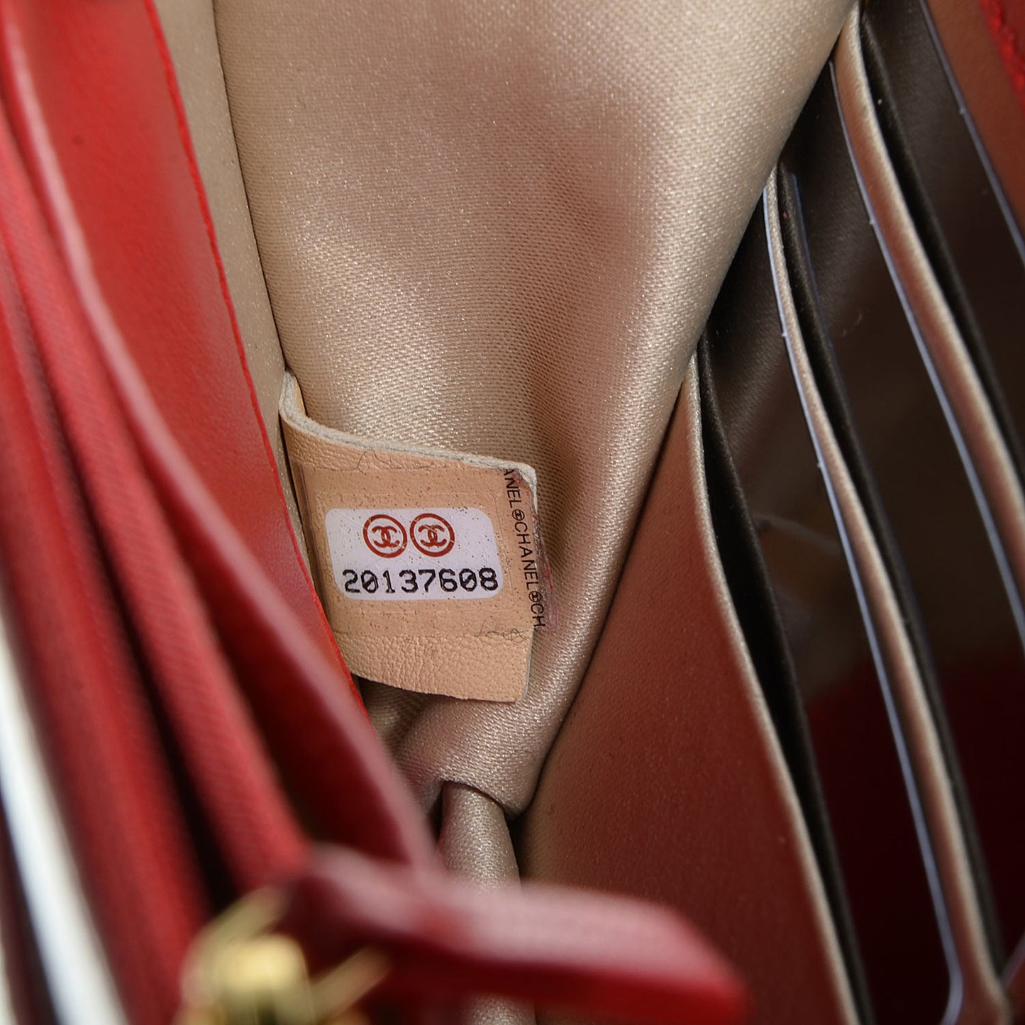 Lambskin Golden Class Wallet on Chain WOC Red