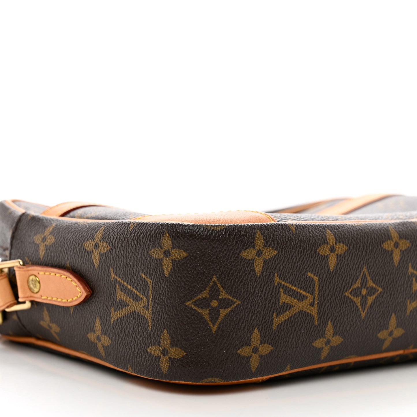 LOUIS VUITTON Monogram Trocadero 27