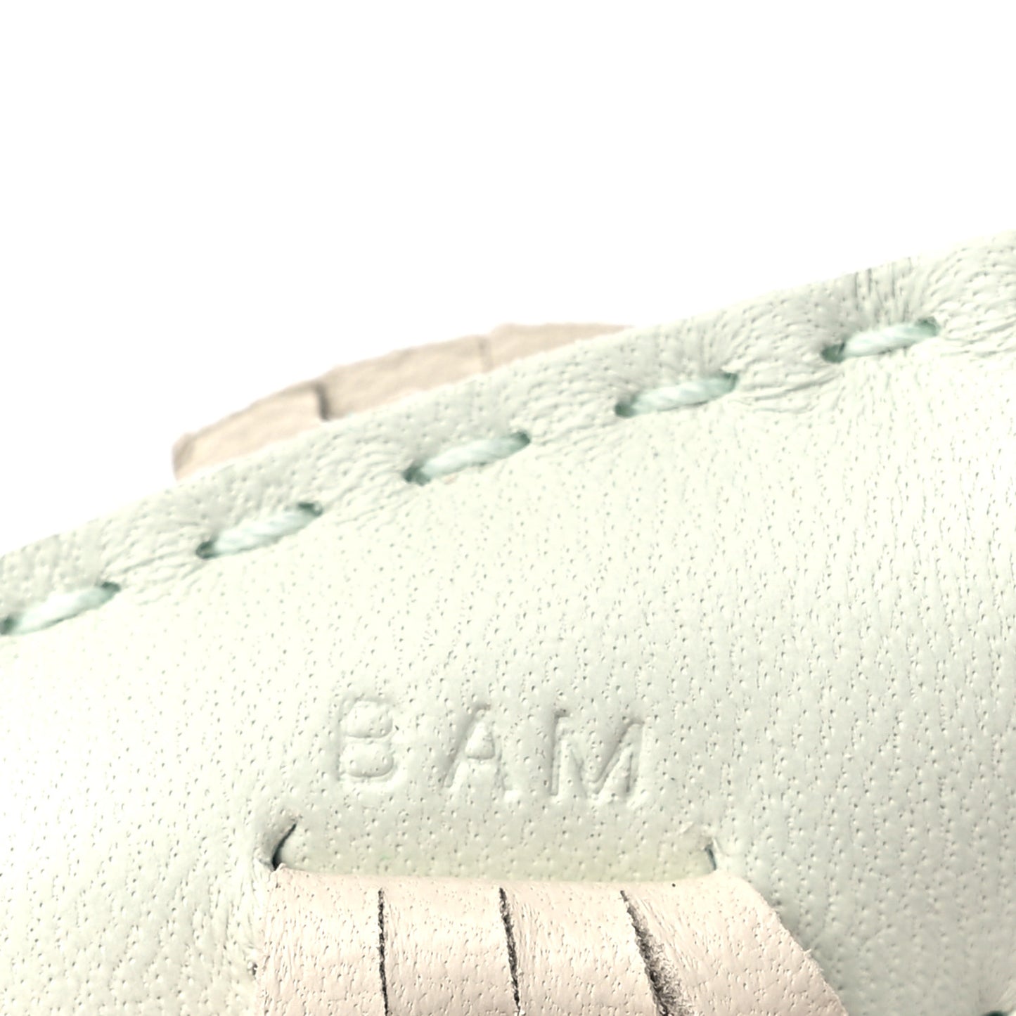 Milo Lambskin Hippo Bag Charm Vert Fizz Craie Vert Comics