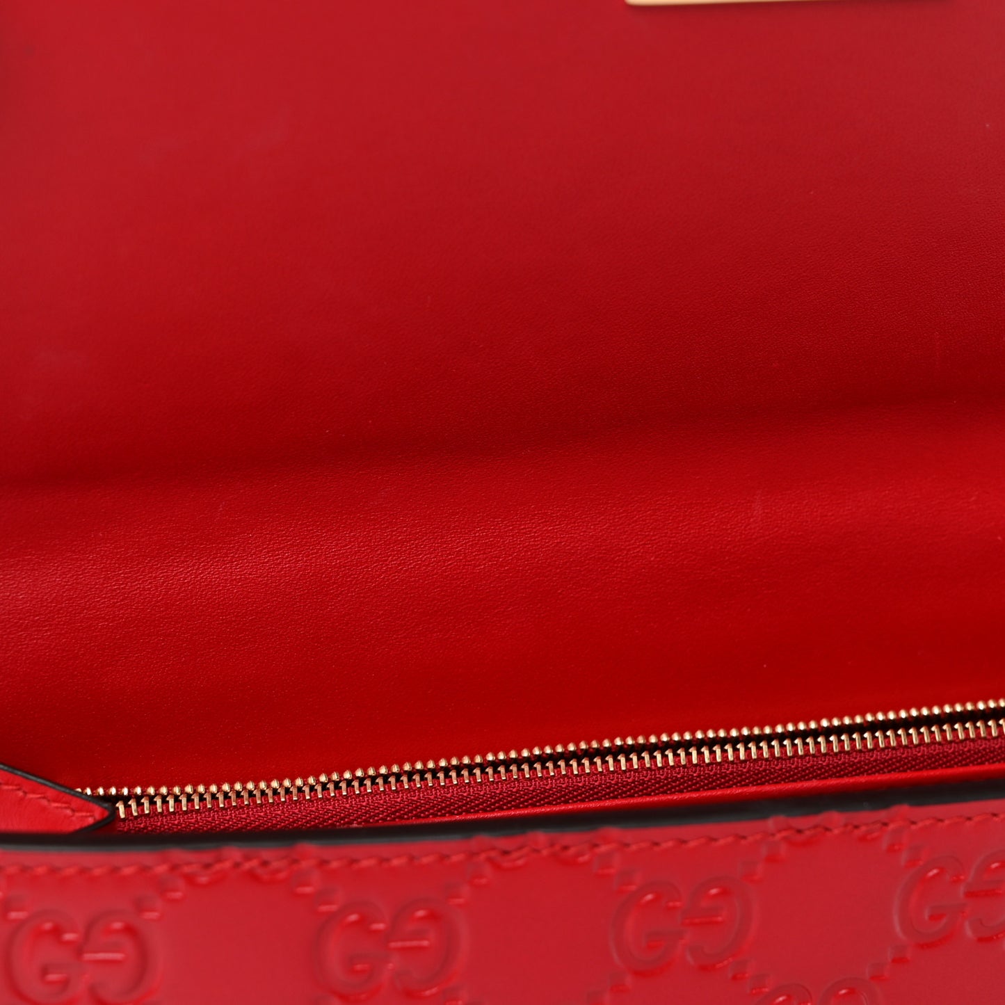 Guccissima Padlock Clutch Hibiscus Red