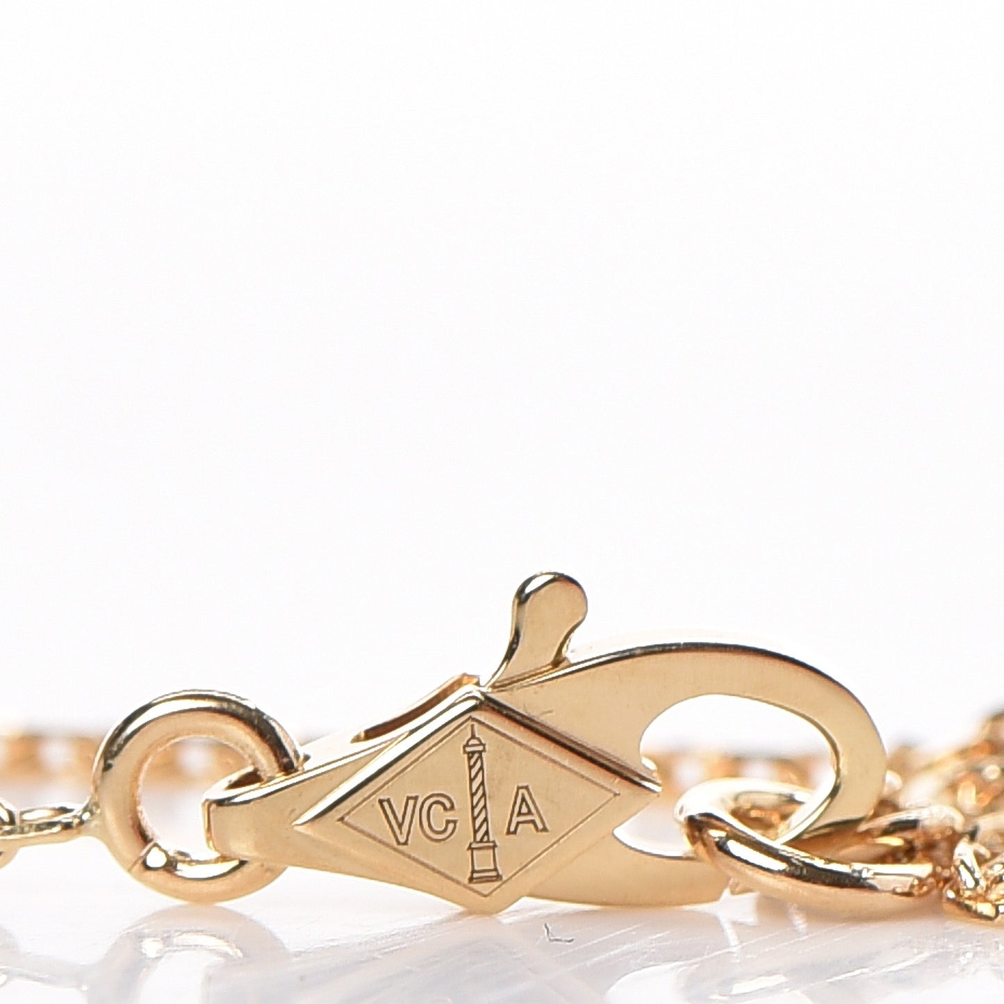 18K Yellow Gold Mother of Pearl Sweet Alhambra Bracelet
