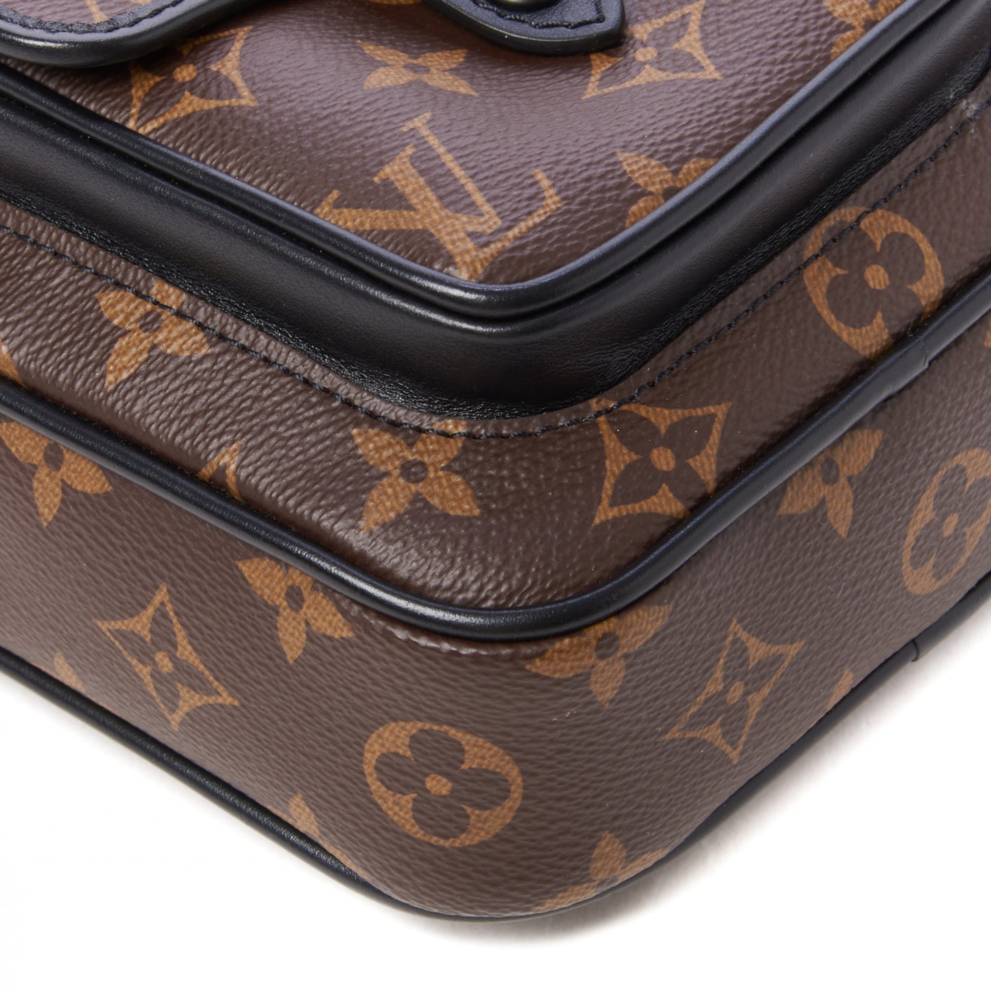 Monogram Macassar Christopher Wearable Wallet