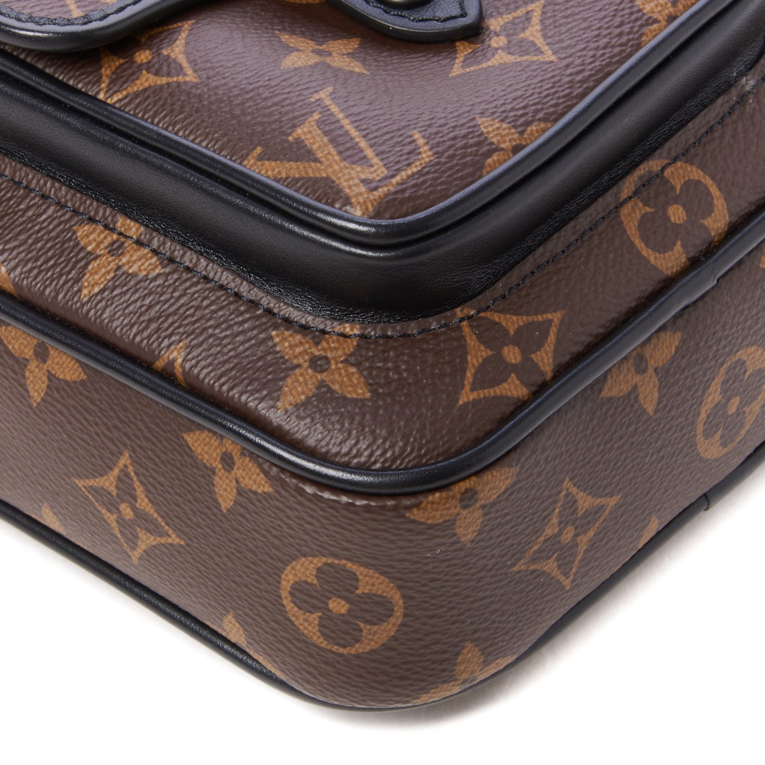 Louis Vuitton Monogram Macassar Christopher Wearable Wallet 6 of 8