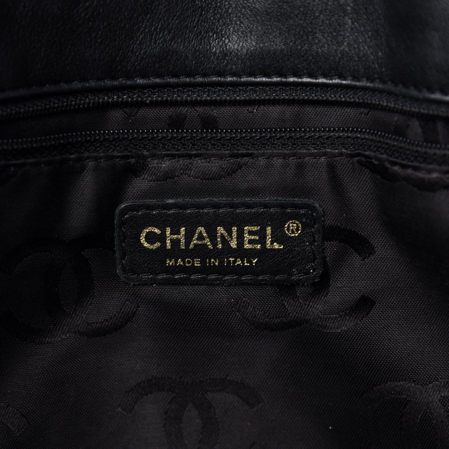 Calfskin Contrast Stitch Surpique Tote Black