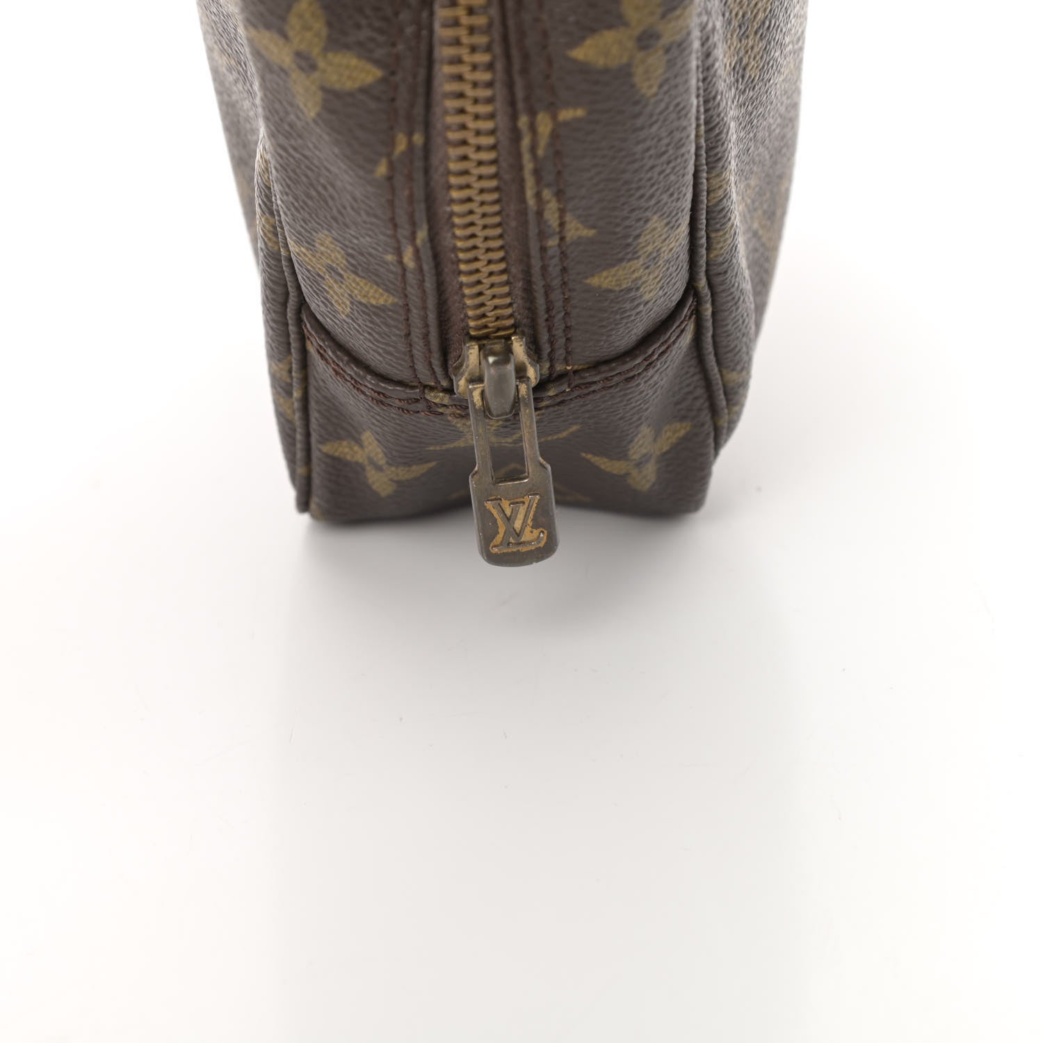 Louis Vuitton Monogram Trousse Toilette 23 9 of 10