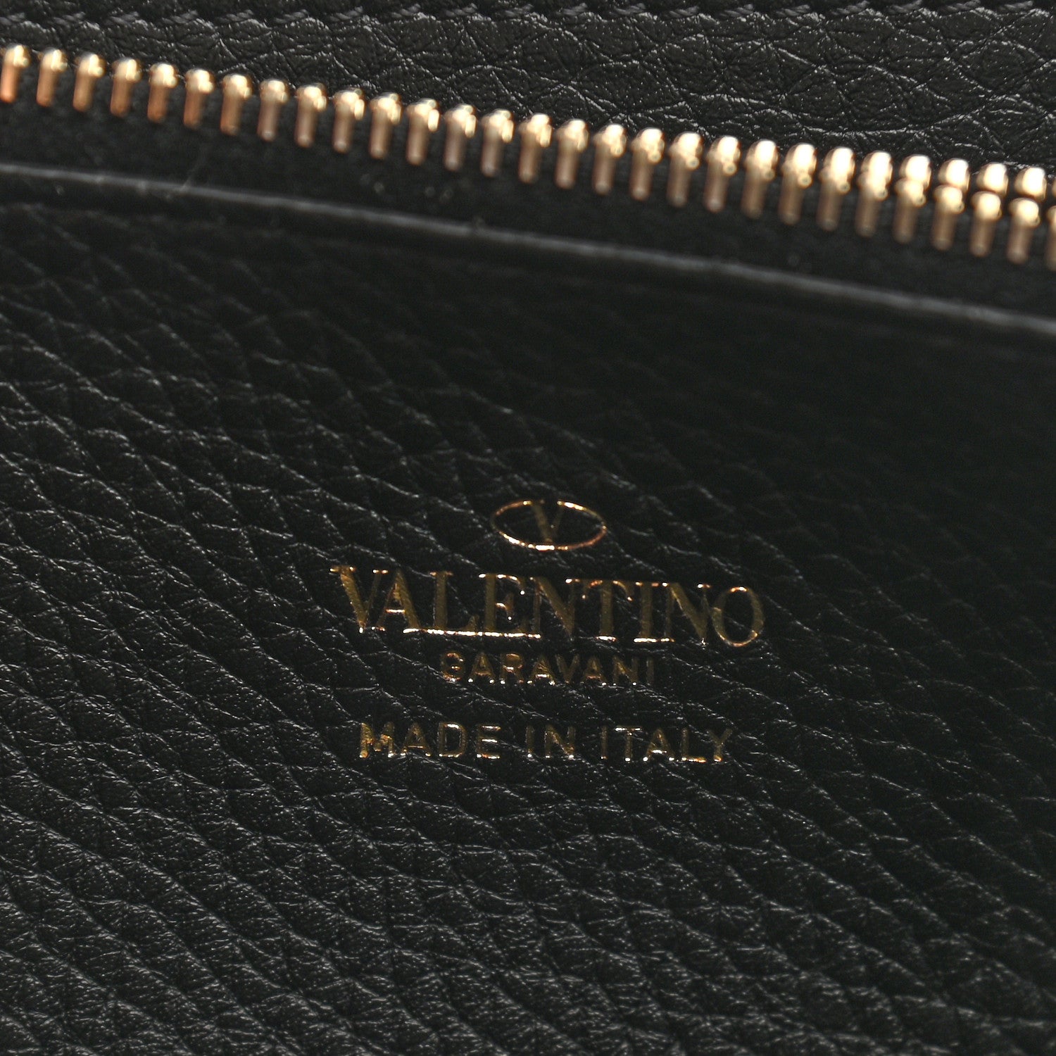 Valentino Garavani Pebbled Calfskin Rockstud Zip Around Wallet Black 6 of 6