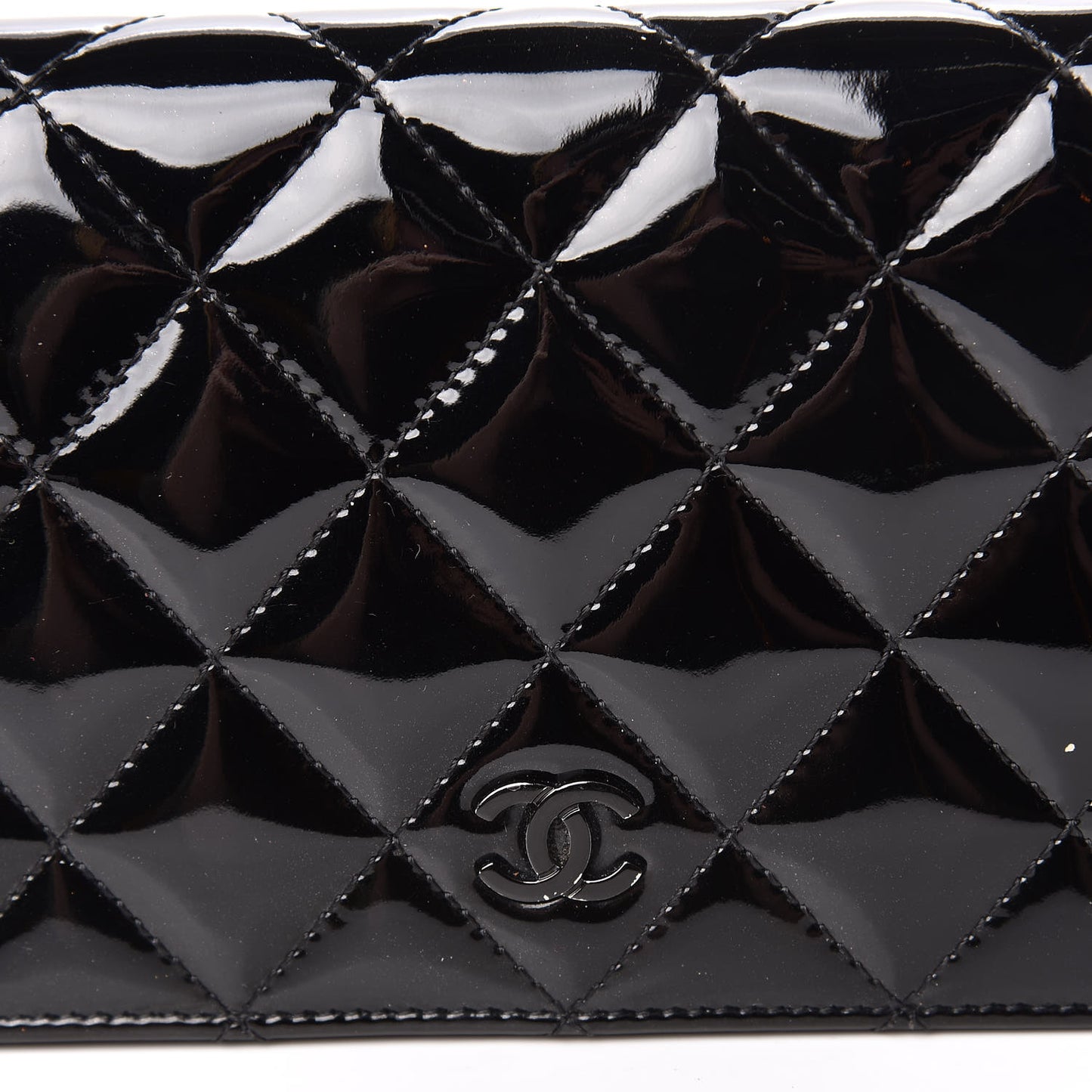 Patent Quilted Yen Wallet Black