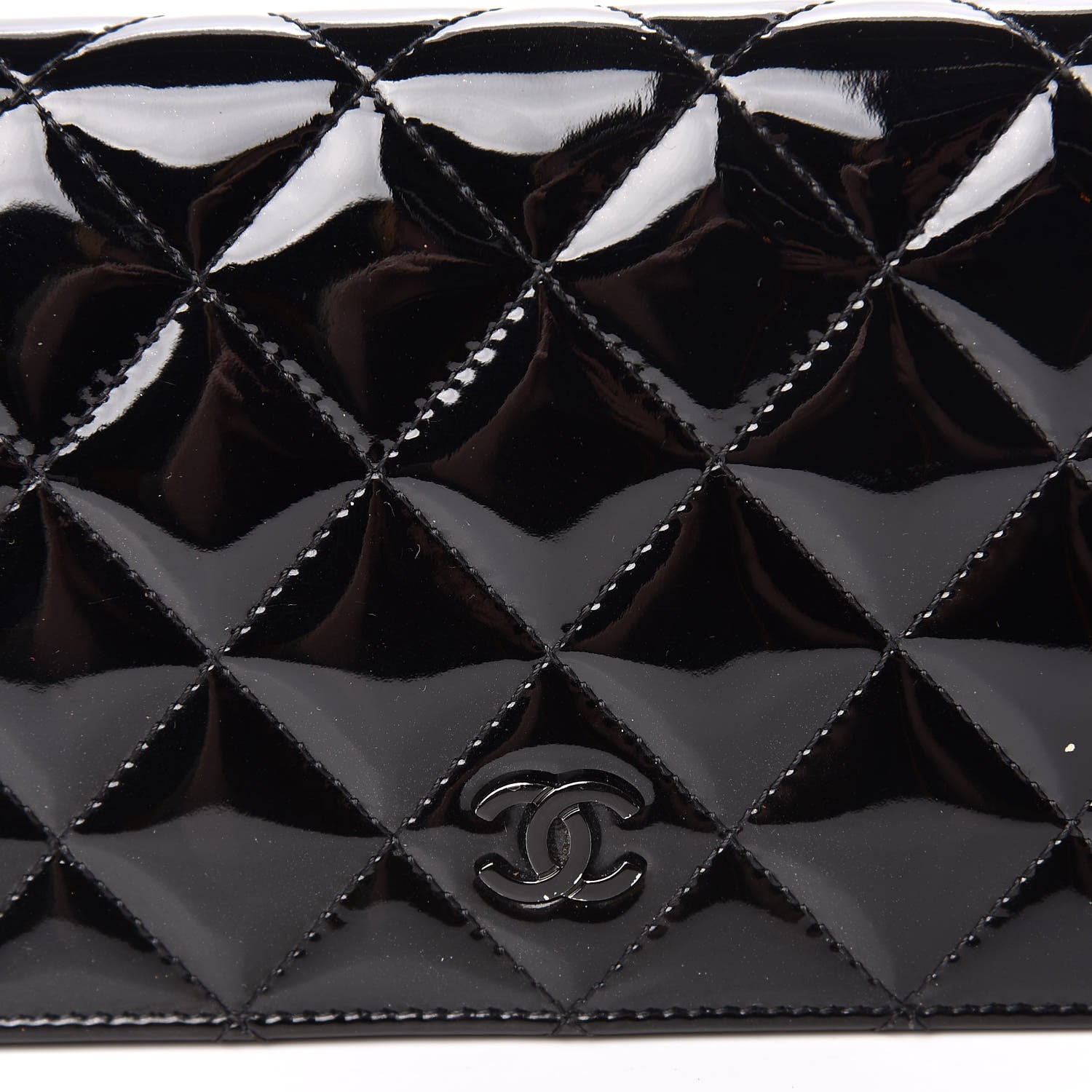 Chanel Patent Quilted Yen Wallet Black 12 of 16